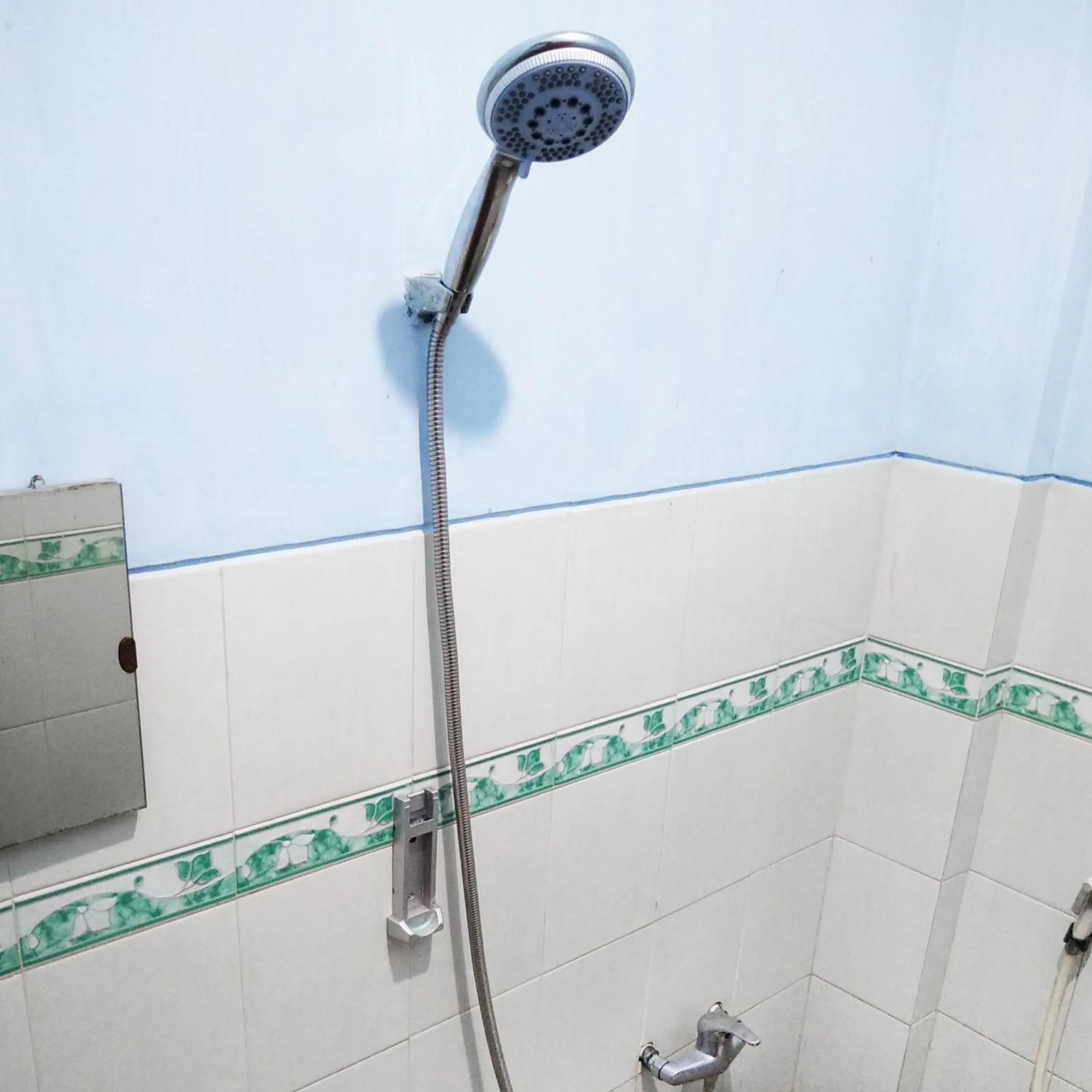 Bathroom in Hotel Setia Budi