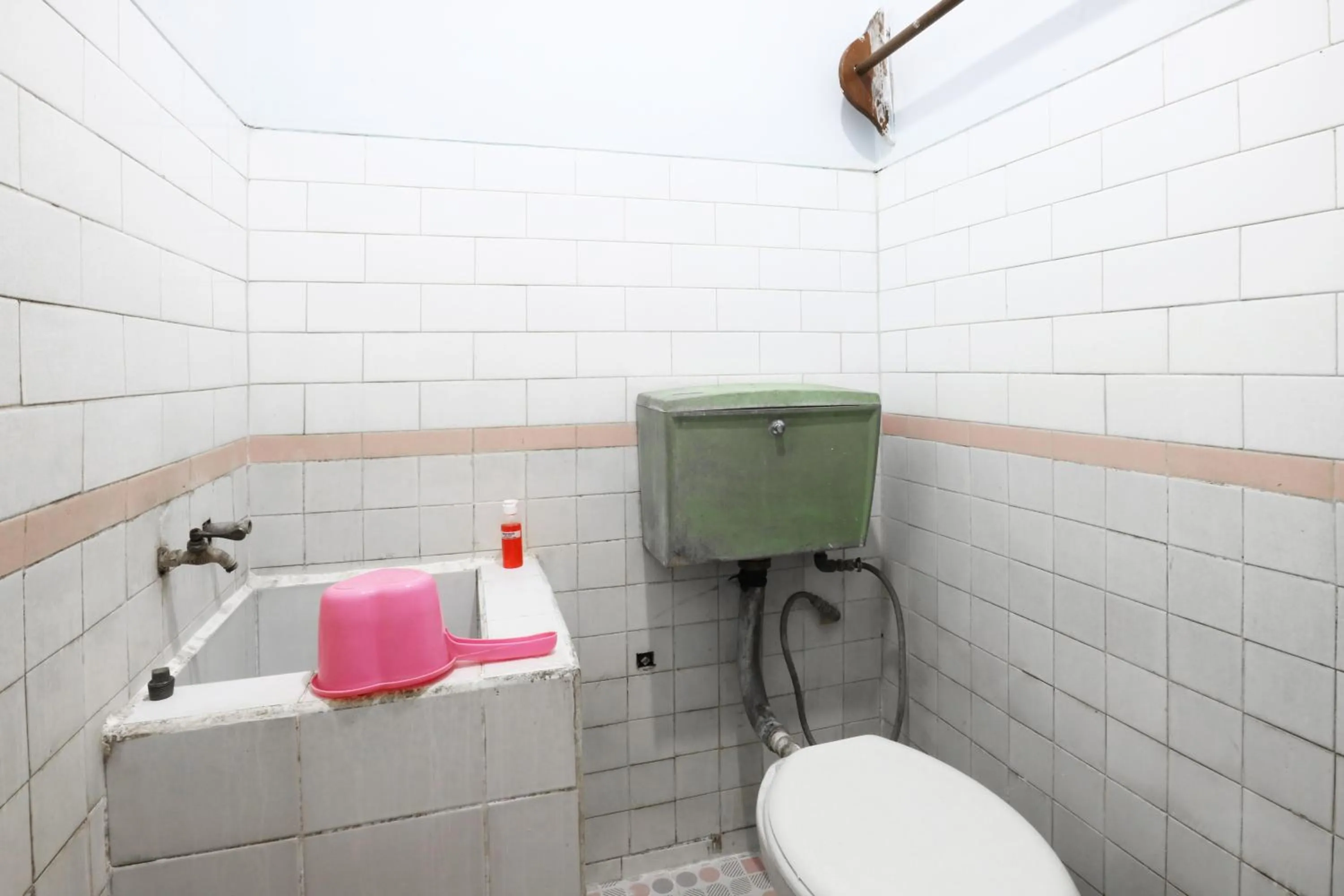 Bathroom in Hotel Setia Budi