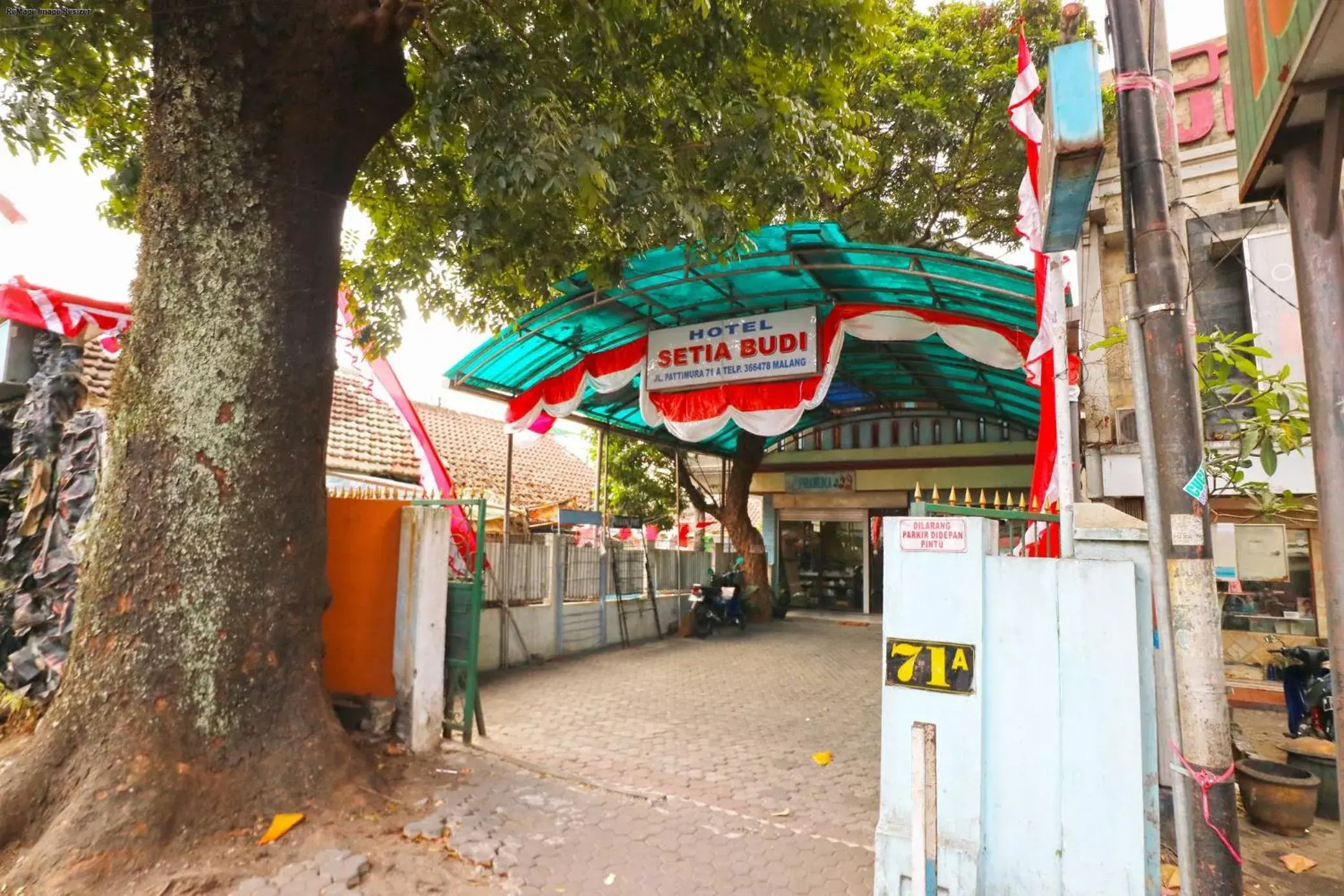 Property building in Hotel Setia Budi Property building in Hotel Setia Budi