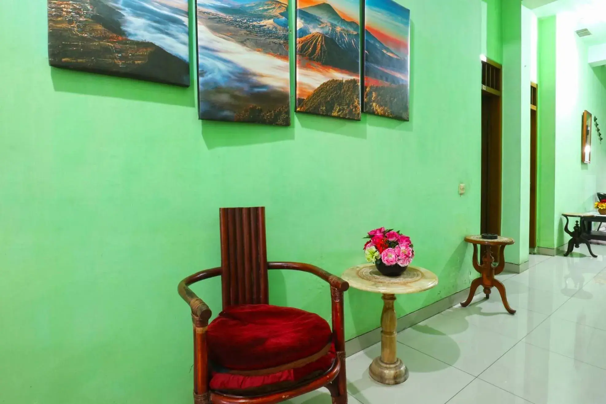 Restaurant/places to eat in Hotel Setia Budi Restaurant/places to eat in Hotel Setia Budi