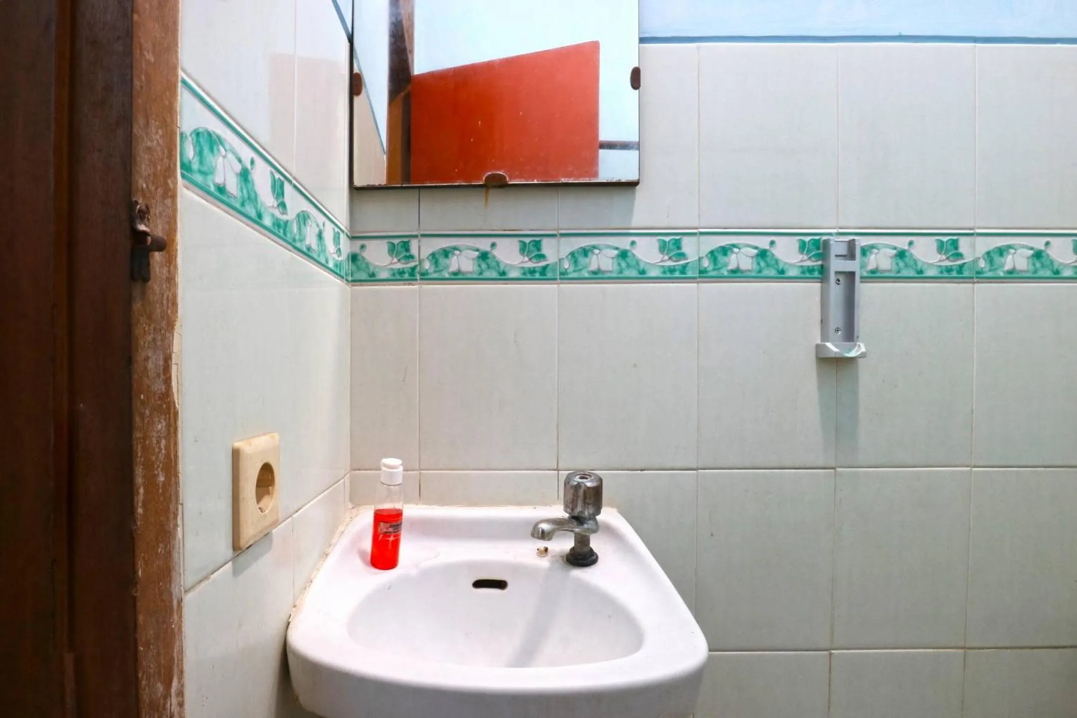 Bathroom in Hotel Setia Budi