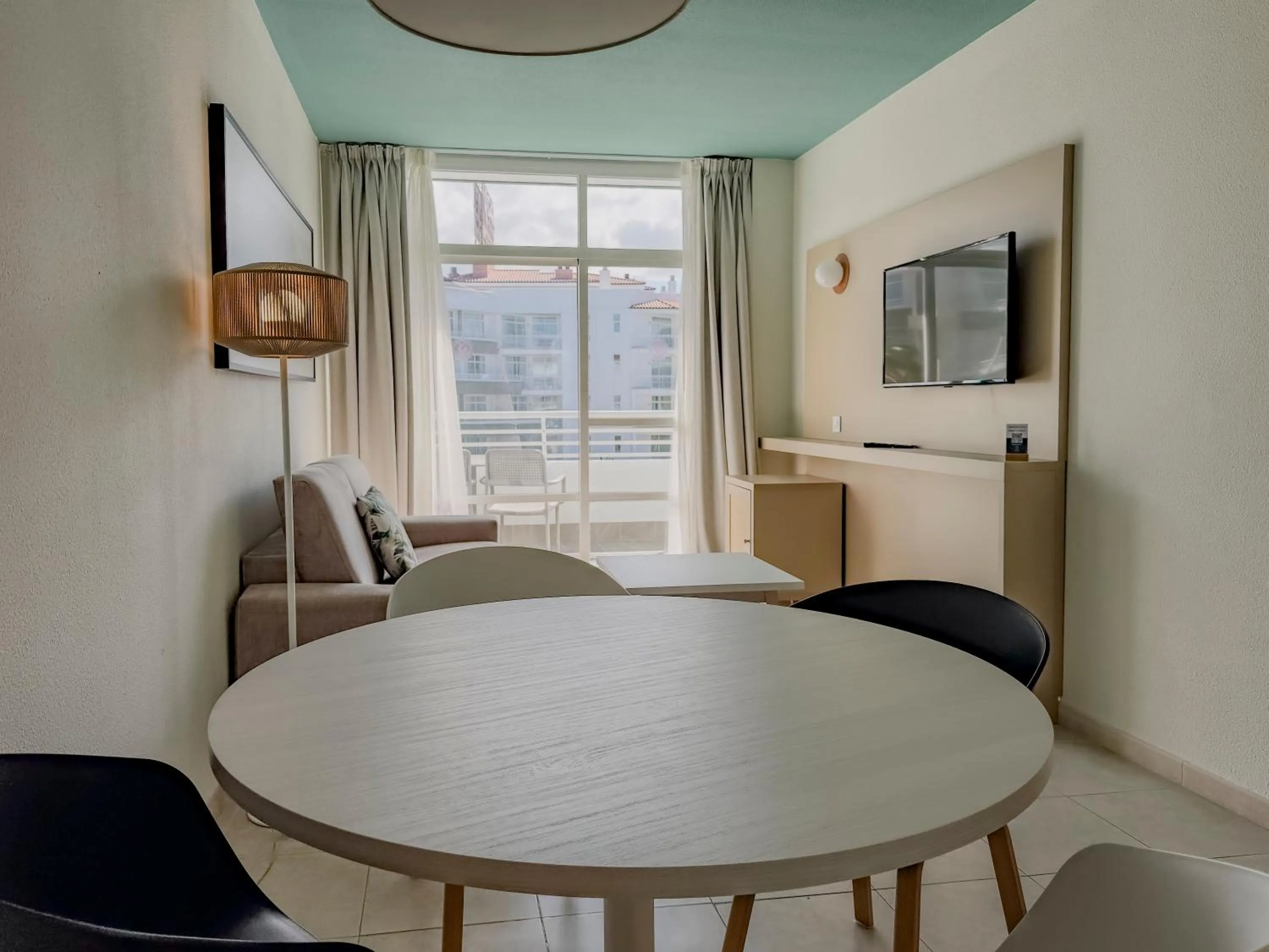 Gara Suites Golf & Spa