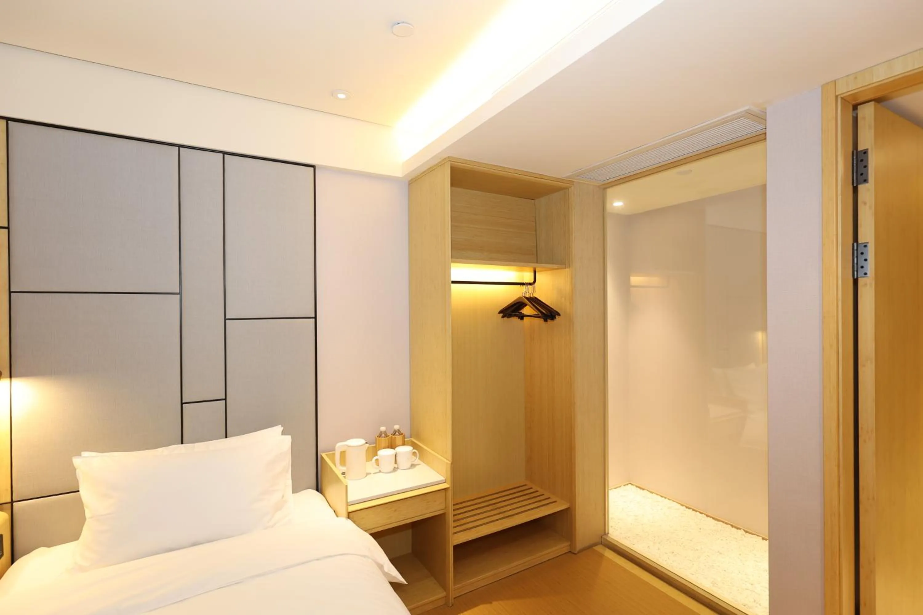 Bed in JI Hotel Shanghai Wujiaochang Shiguang Road