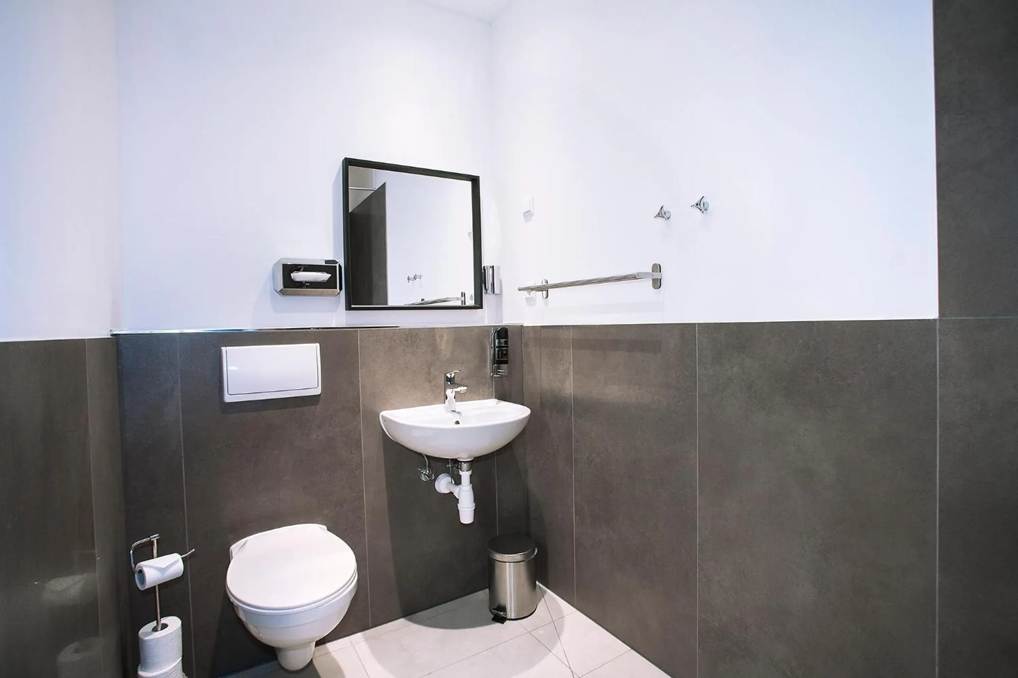 Shower in Pension Peters – Das andere Hotel