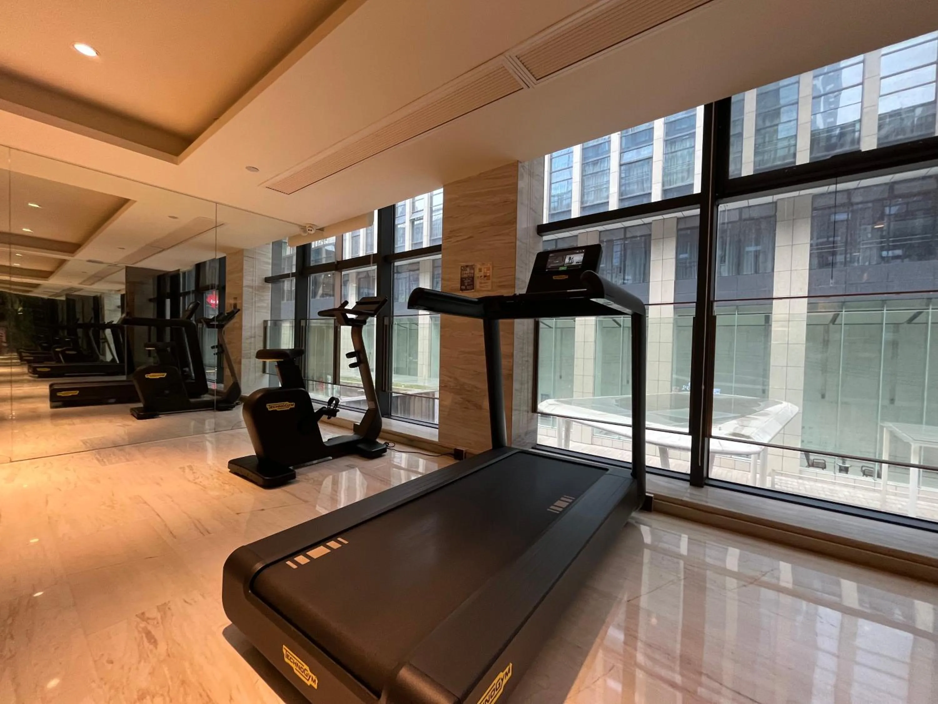 Fitness centre/facilities in JI Hotel Hangzhou Qianjiang Century City