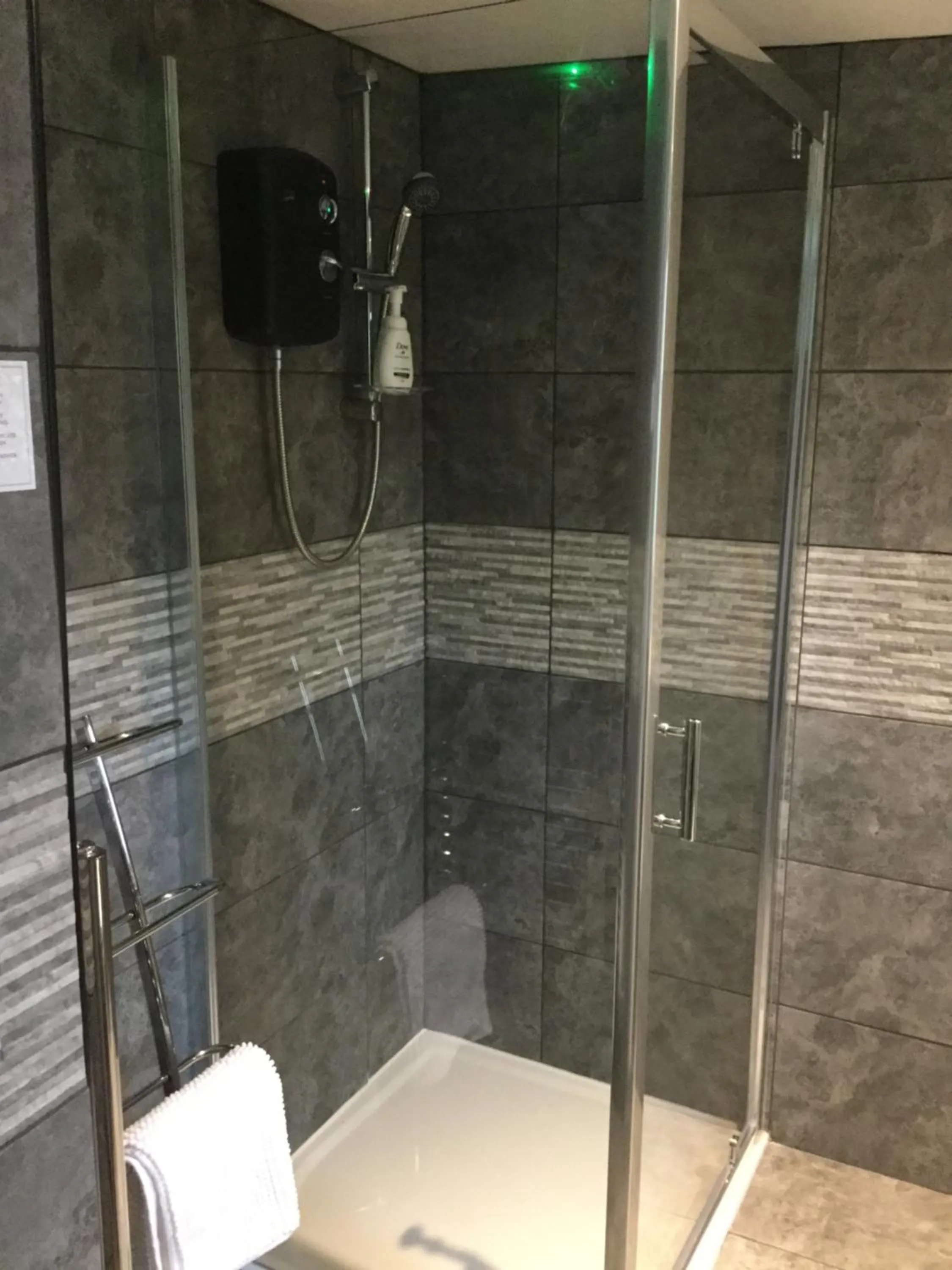 Shower in The Sun B&B Rooms