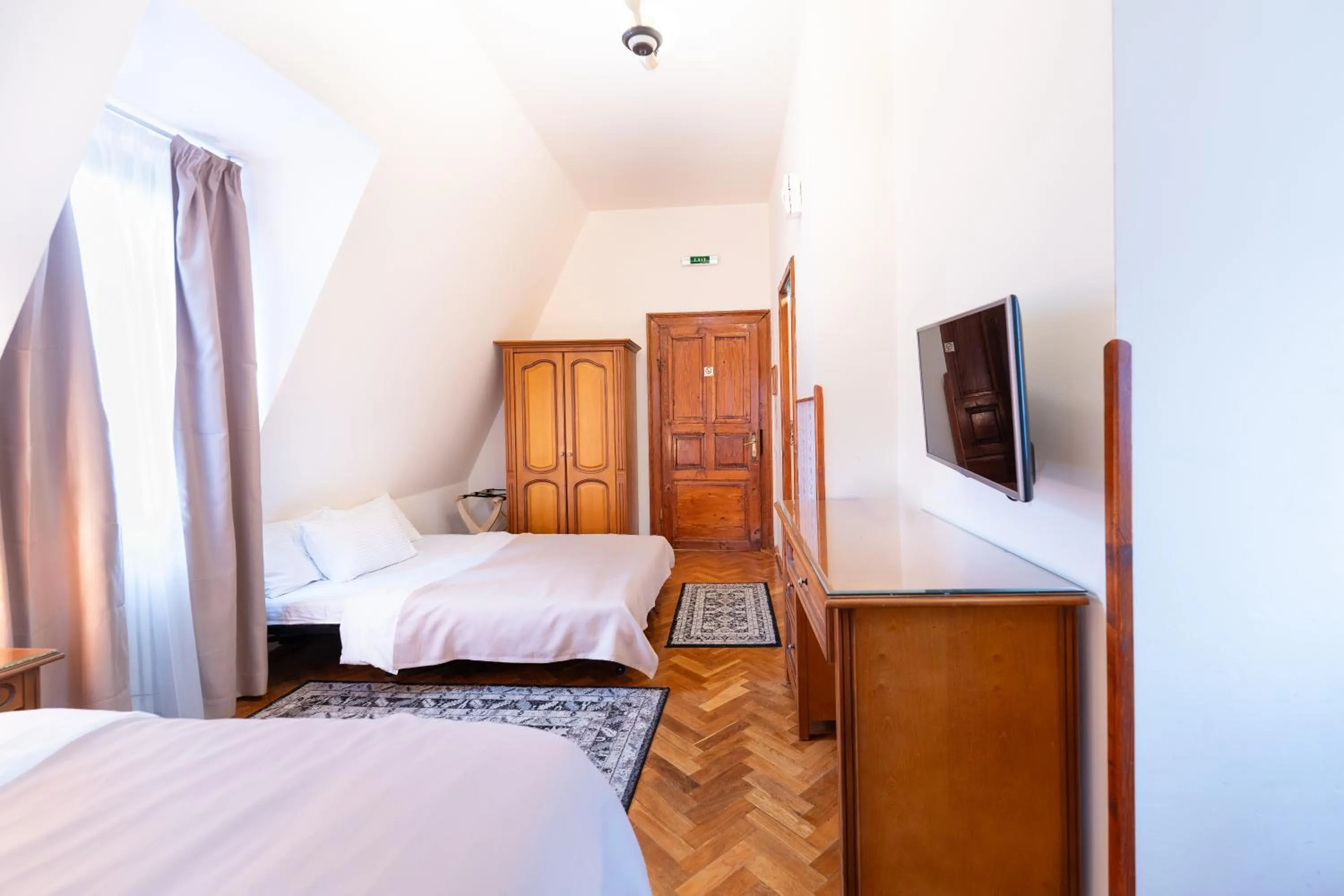 TV and multimedia, Bed in Vila Camelia