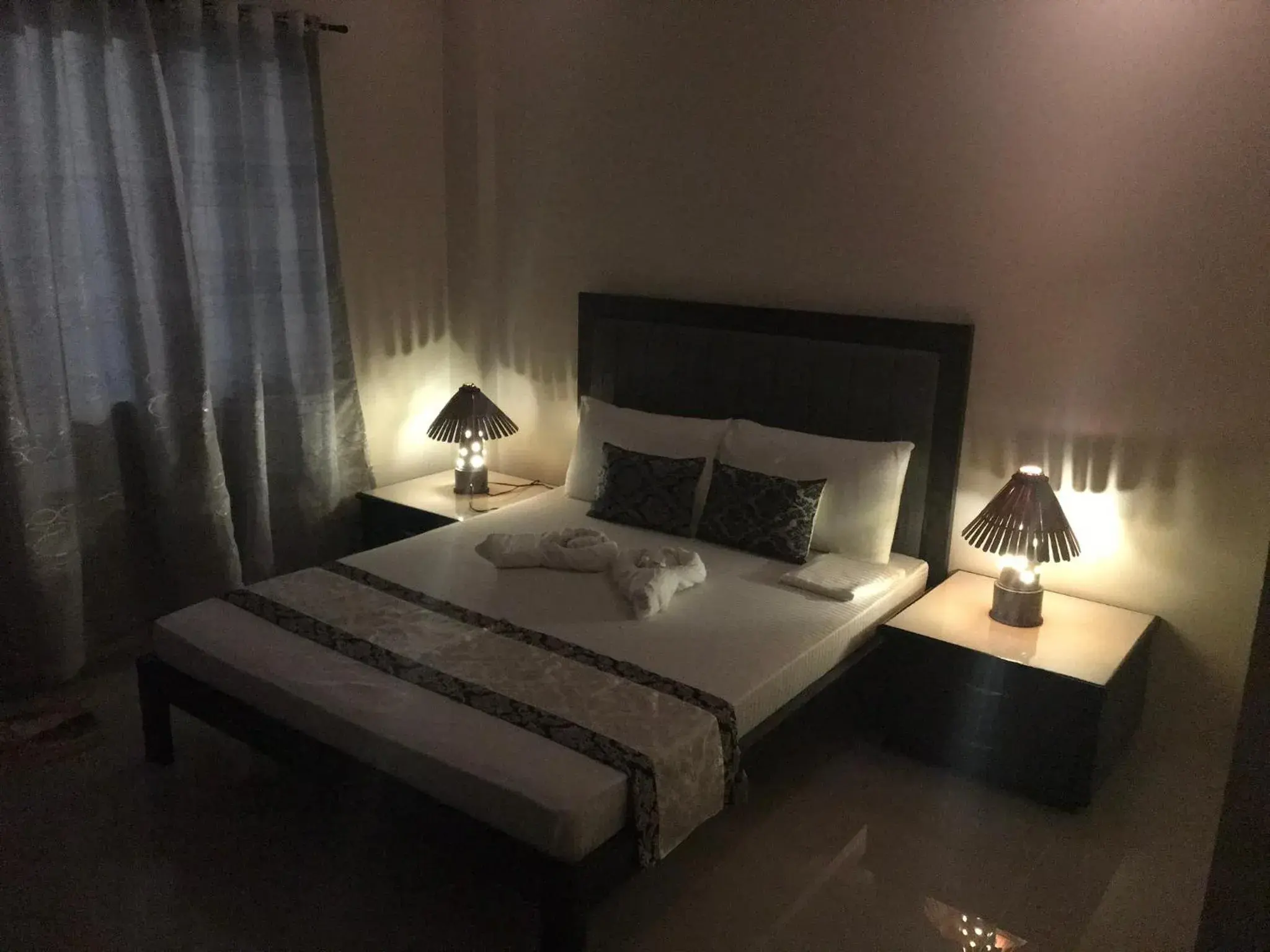 Bed in Avila's Horizon Dive Resort Malapascua Bed in Avila's Horizon Dive Resort Malapascua