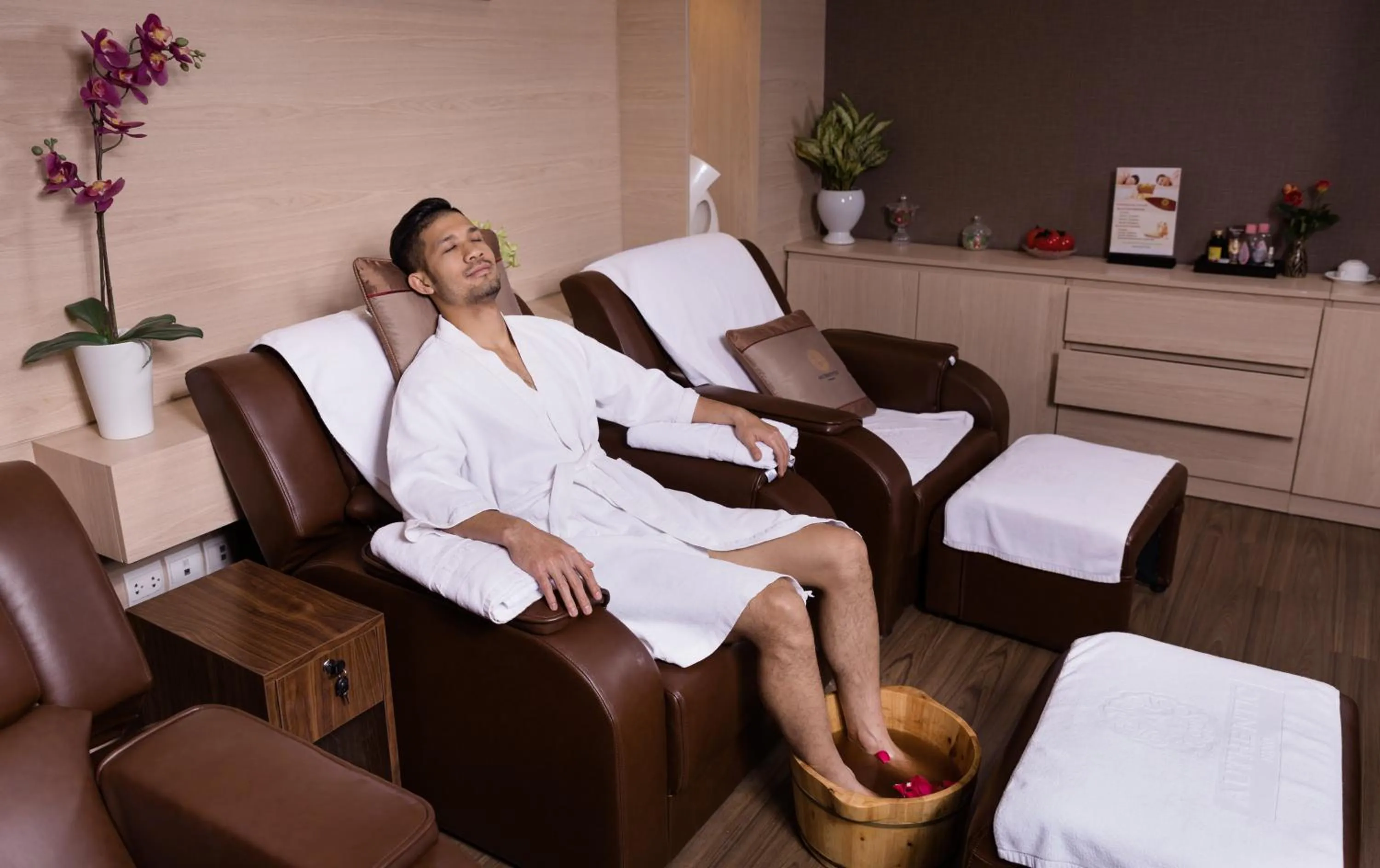 Massage in Authentic Hanoi Boutique Hotel