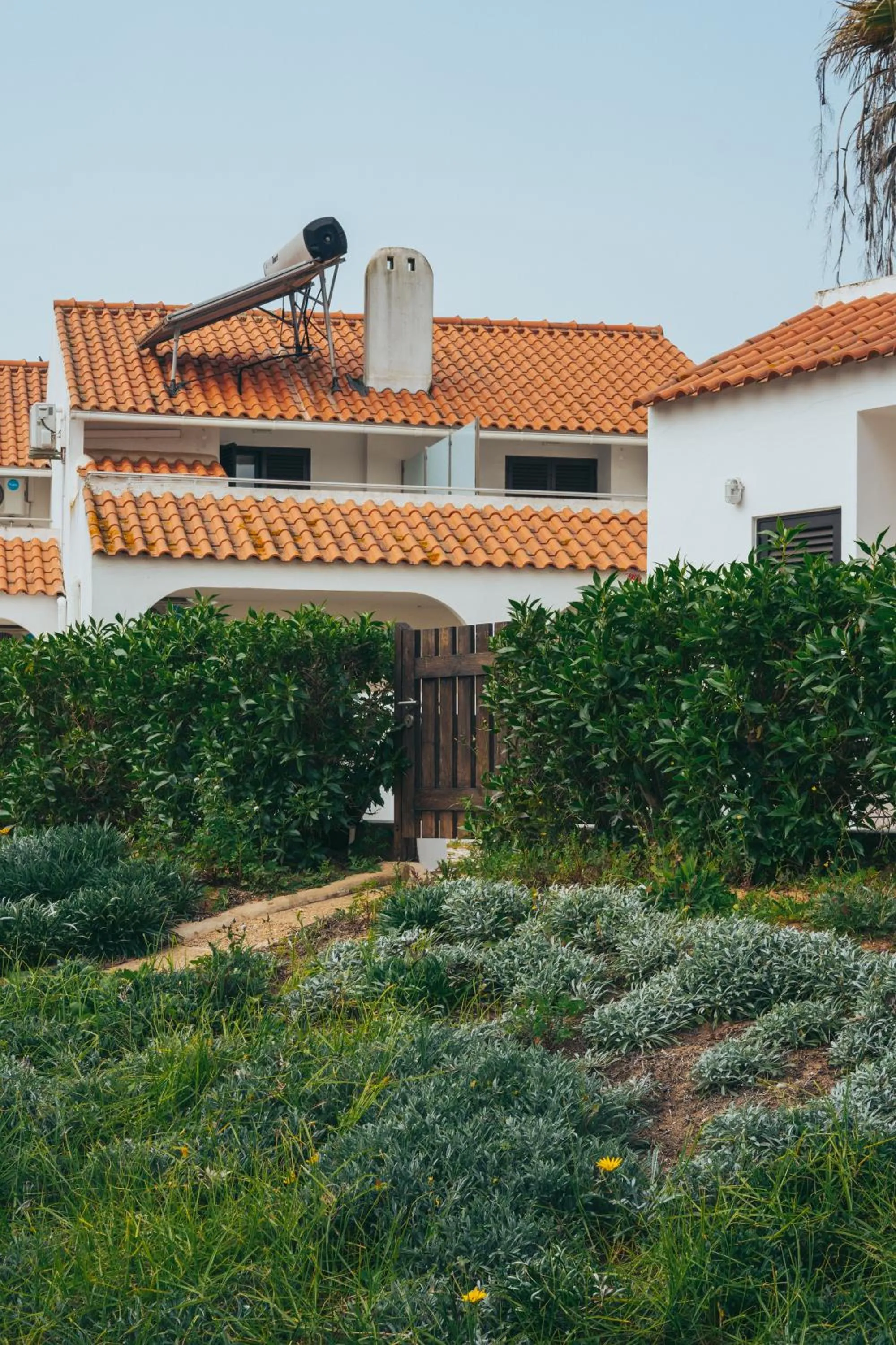 Property building in Apartamentos Vale de Carros by Umbral