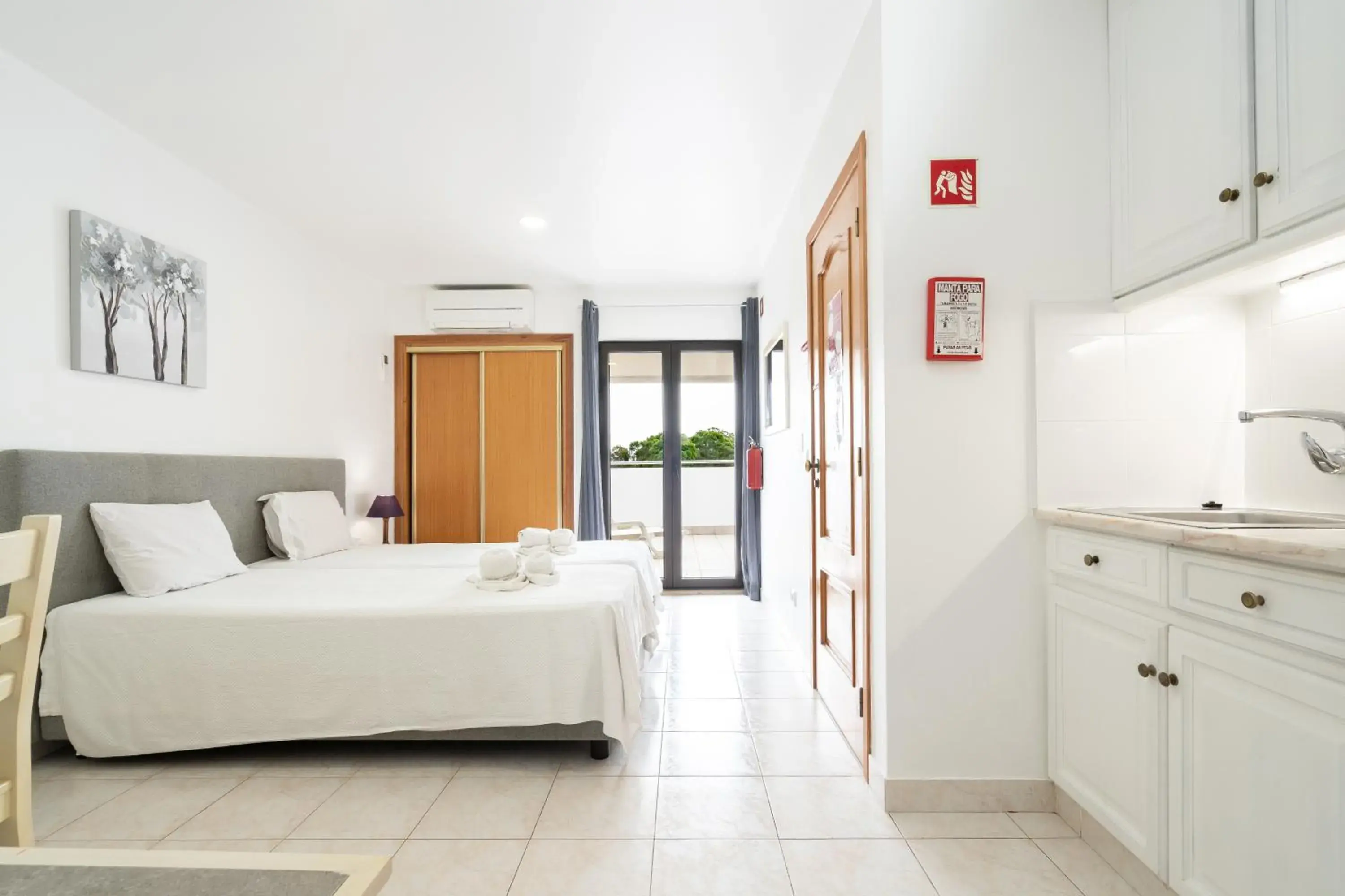 Studio in Apartamentos Vale de Carros by Umbral Studio in Apartamentos Vale de Carros by Umbral