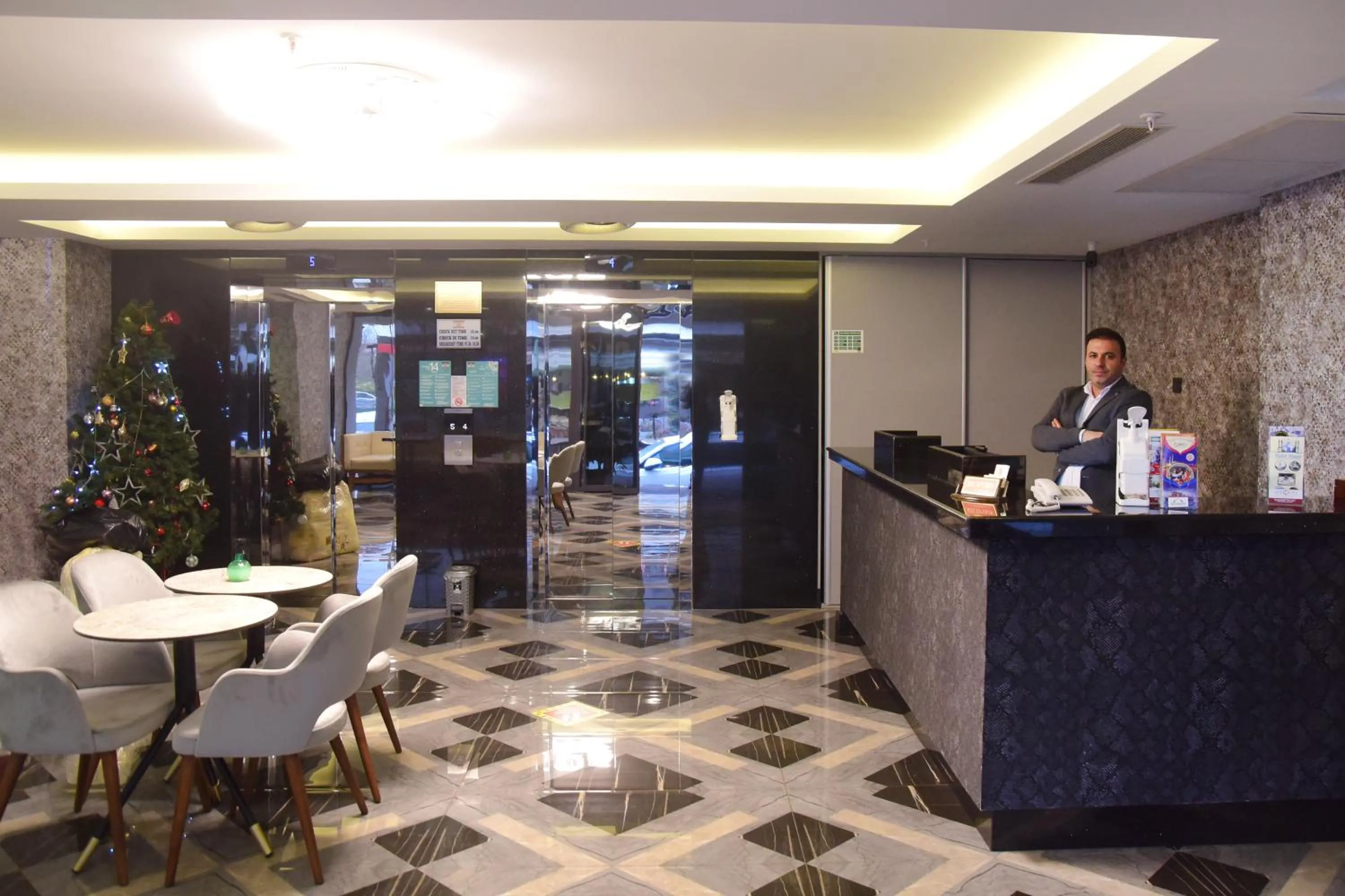 Lobby or reception in Vatan Asur Hotel