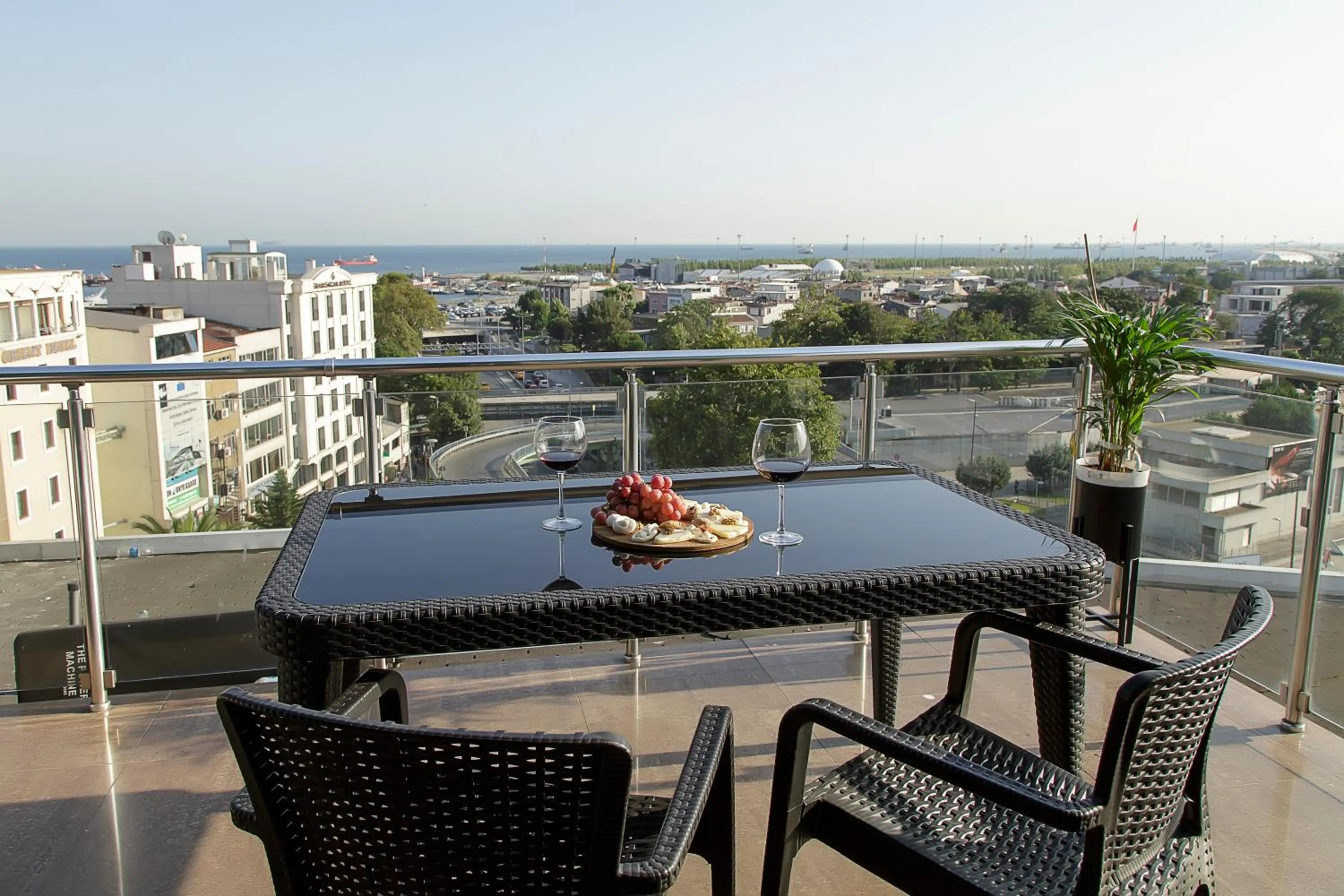 Balcony/Terrace in Vatan Asur Hotel
