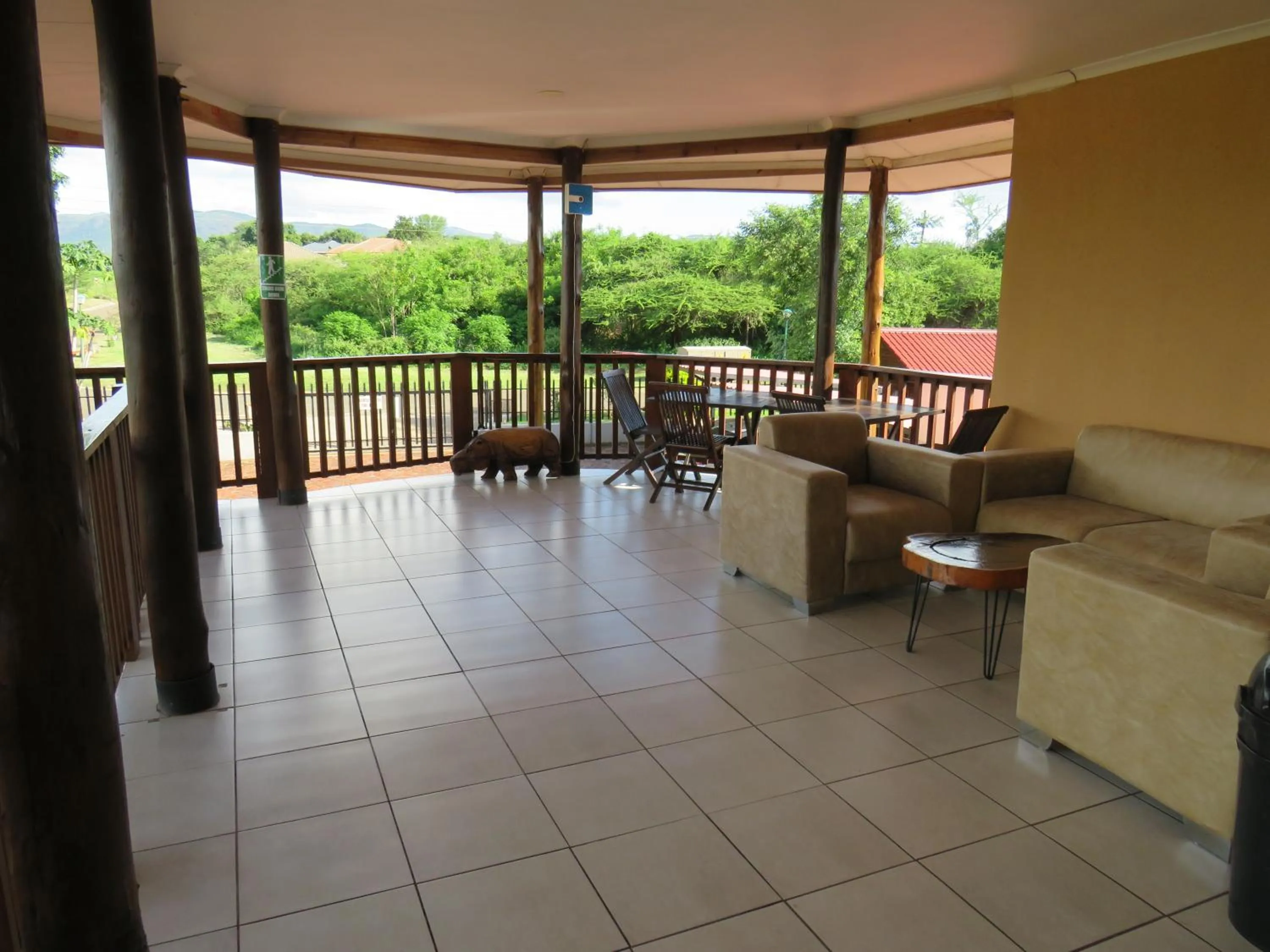 Seating area in Riverview Inn