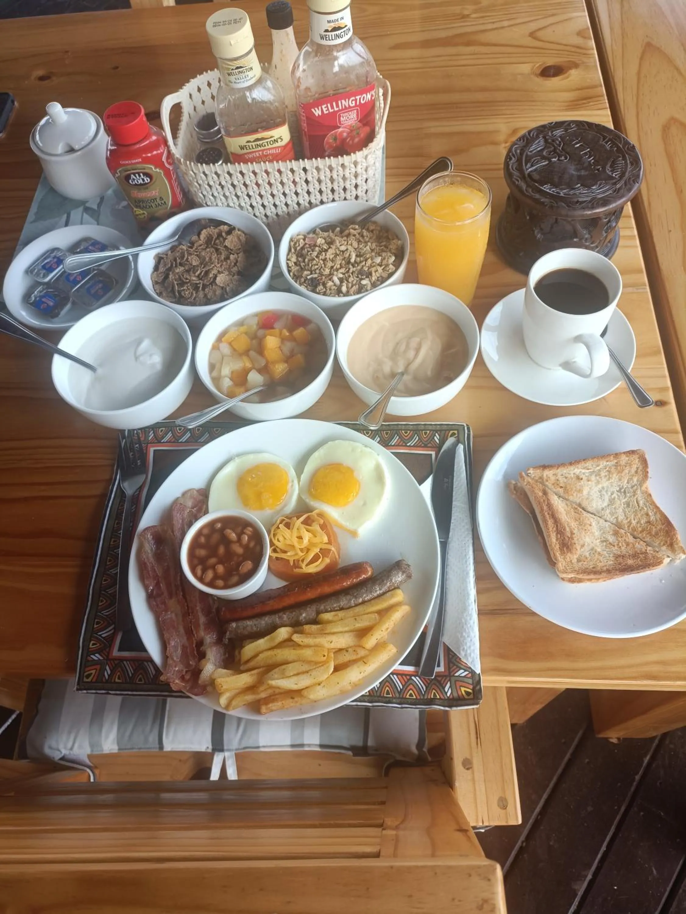 Breakfast in Riverview Inn