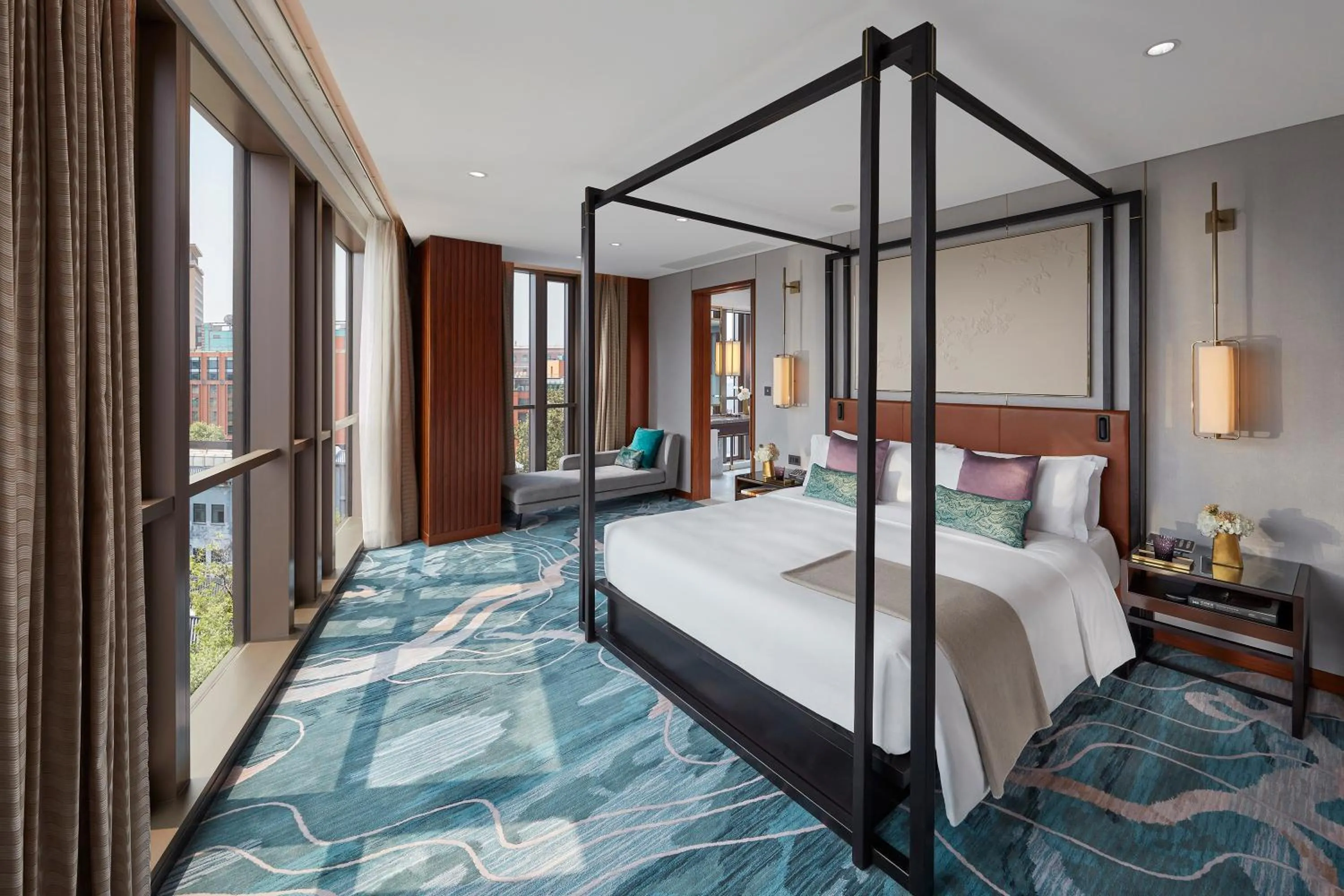 Bedroom, Bed in Mandarin Oriental Wangfujing, Beijing