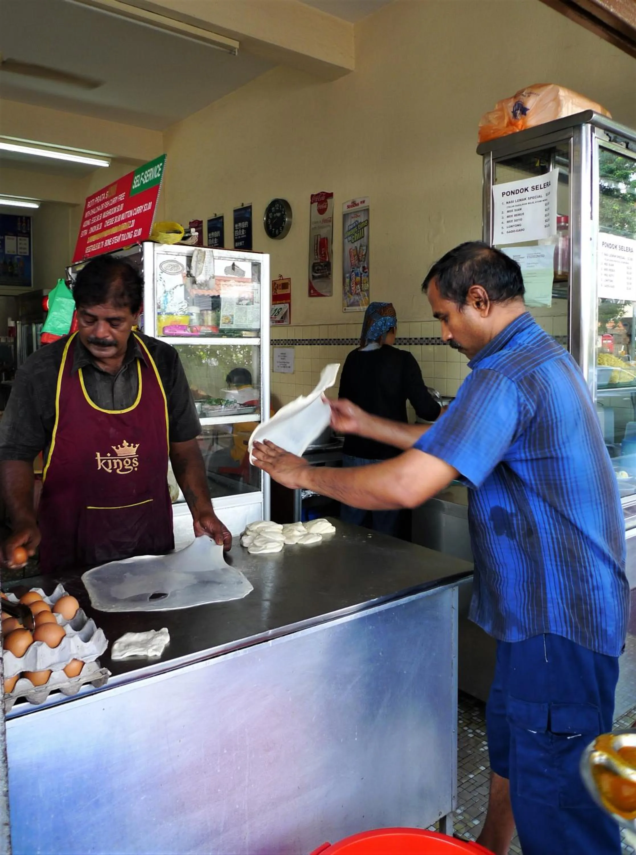 Restaurant/places to eat in Betel Box Backpackers Hostel