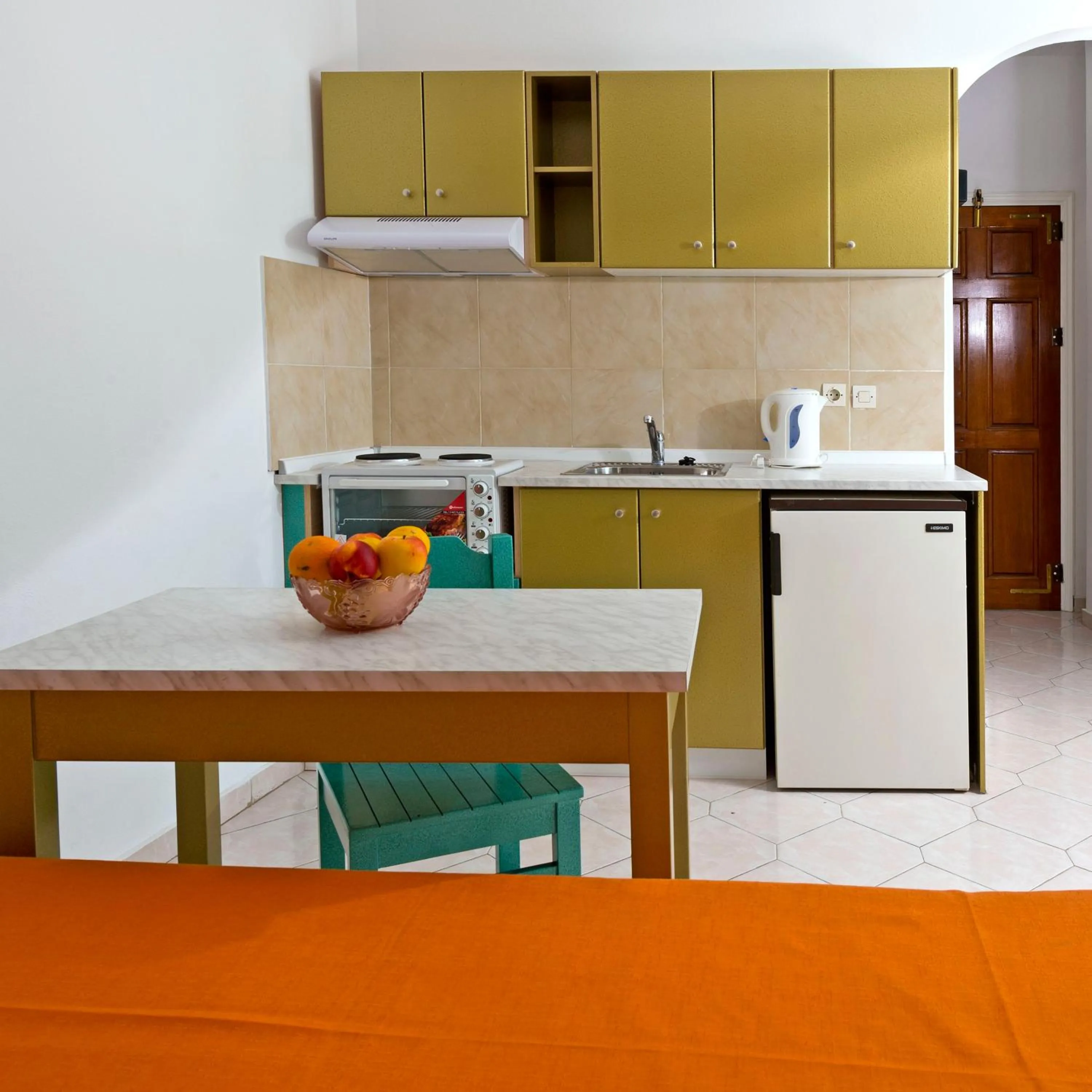 Kitchen or kitchenette in Trianta Hotel Apartments