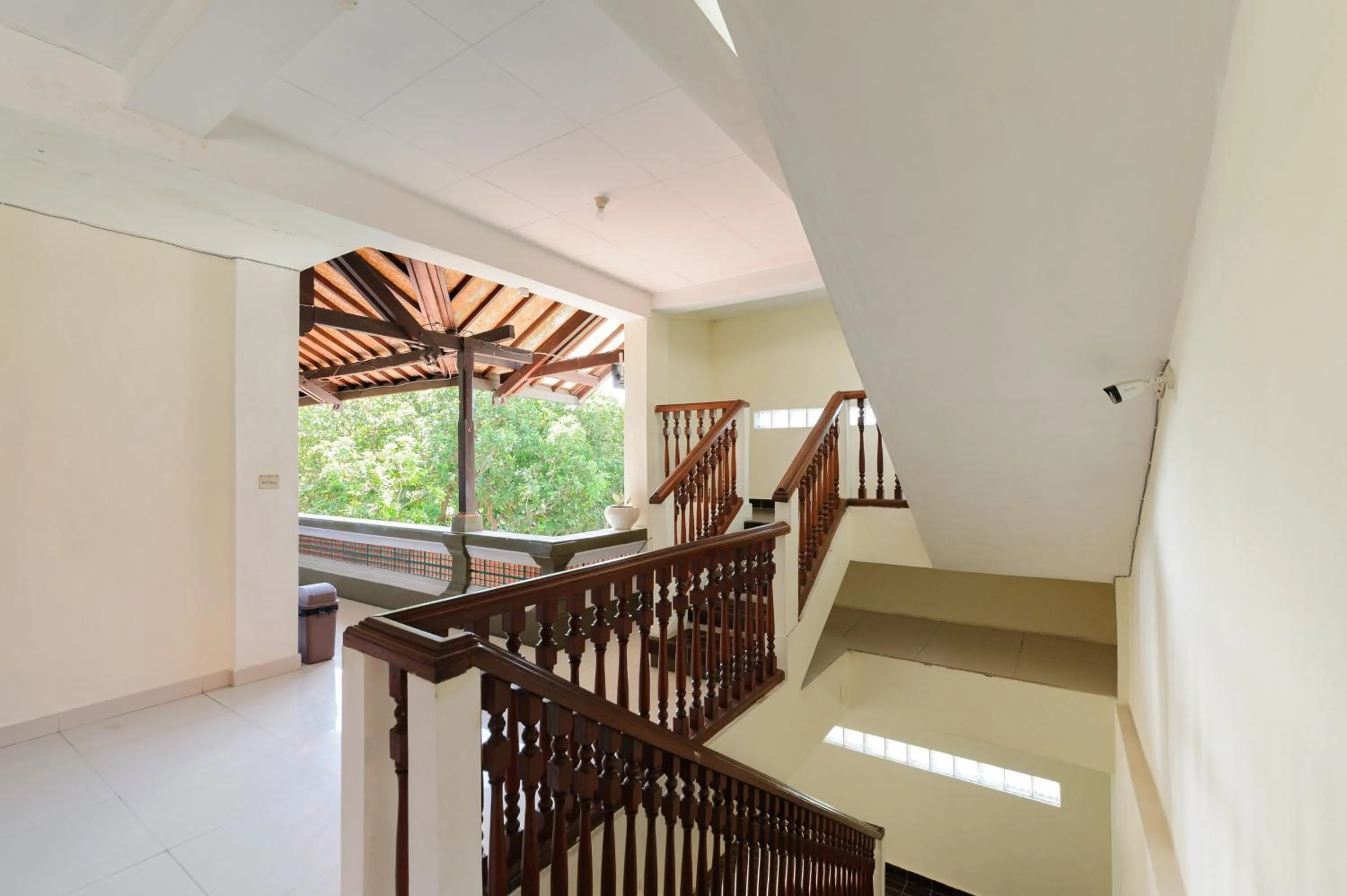 Property building in Urbanview Hotel Rasa Sayang Inn Tanjung Benoa Bali