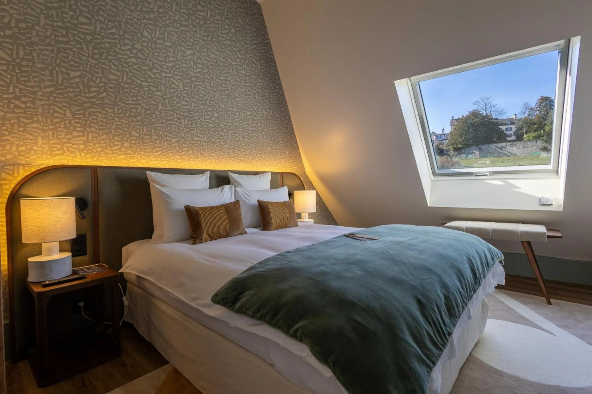 Bedroom, Bed in Maison du Lac Boutique Hôtel