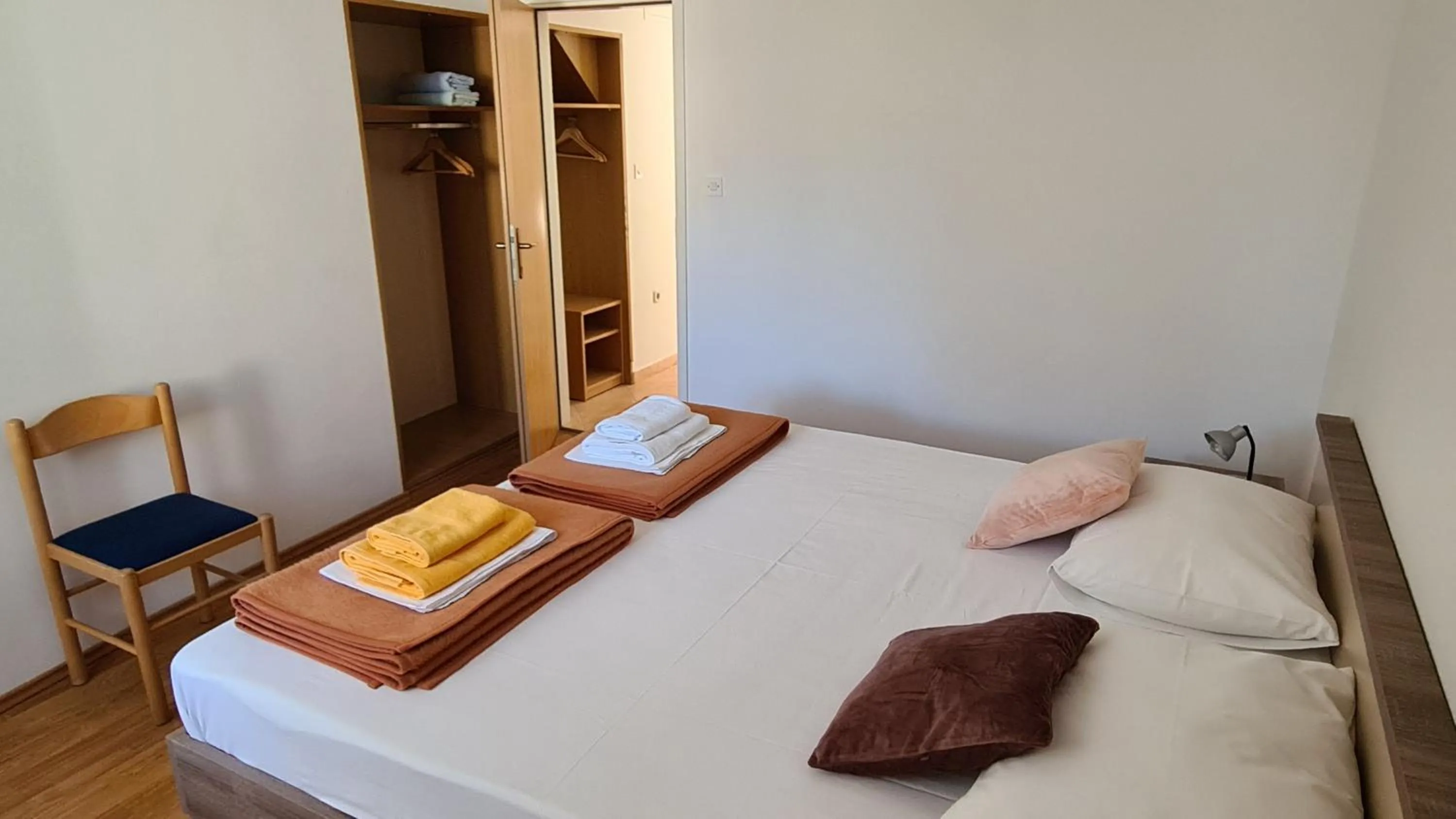 Bed in Apartments Kust
