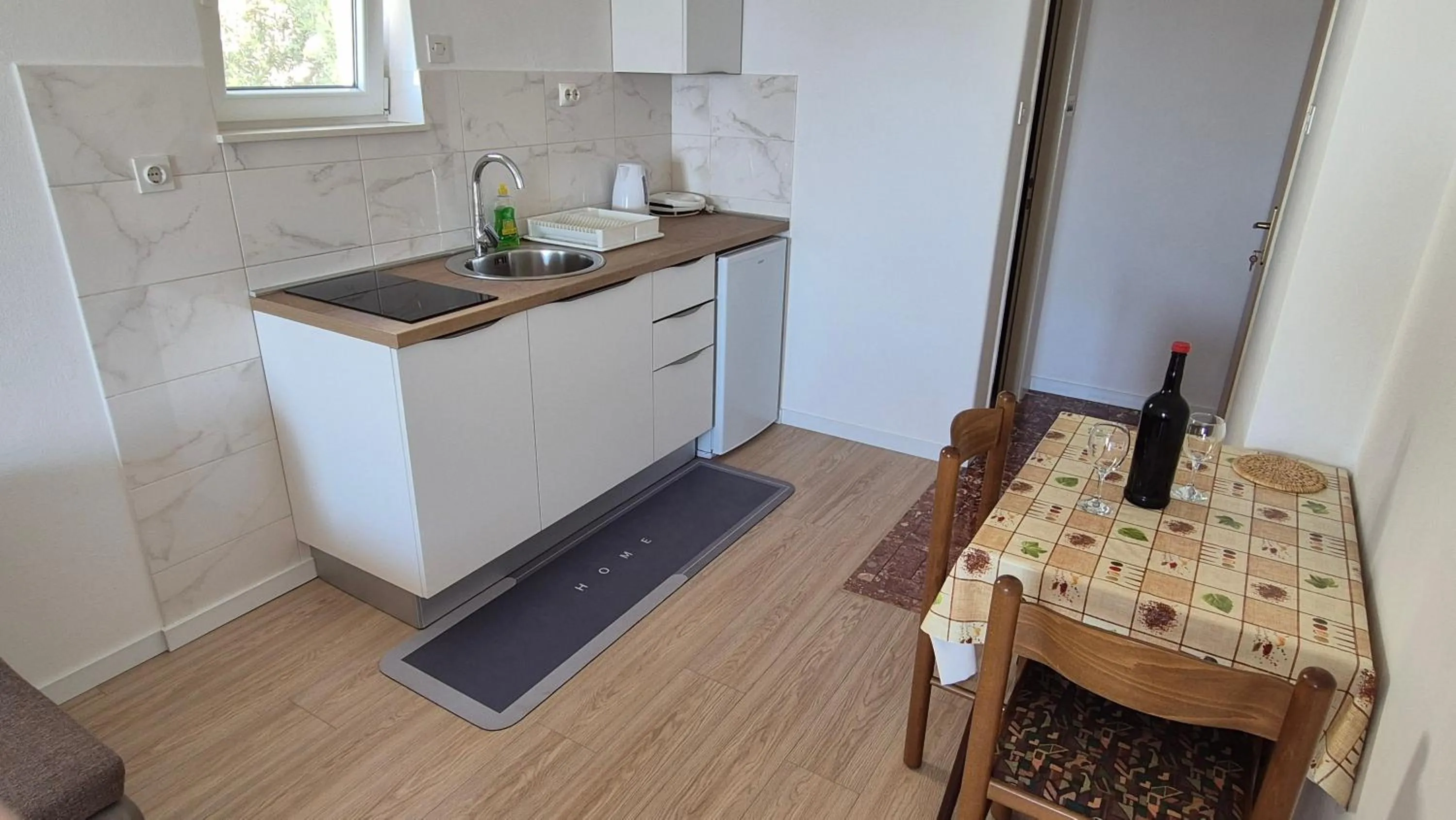 Apartments Kust