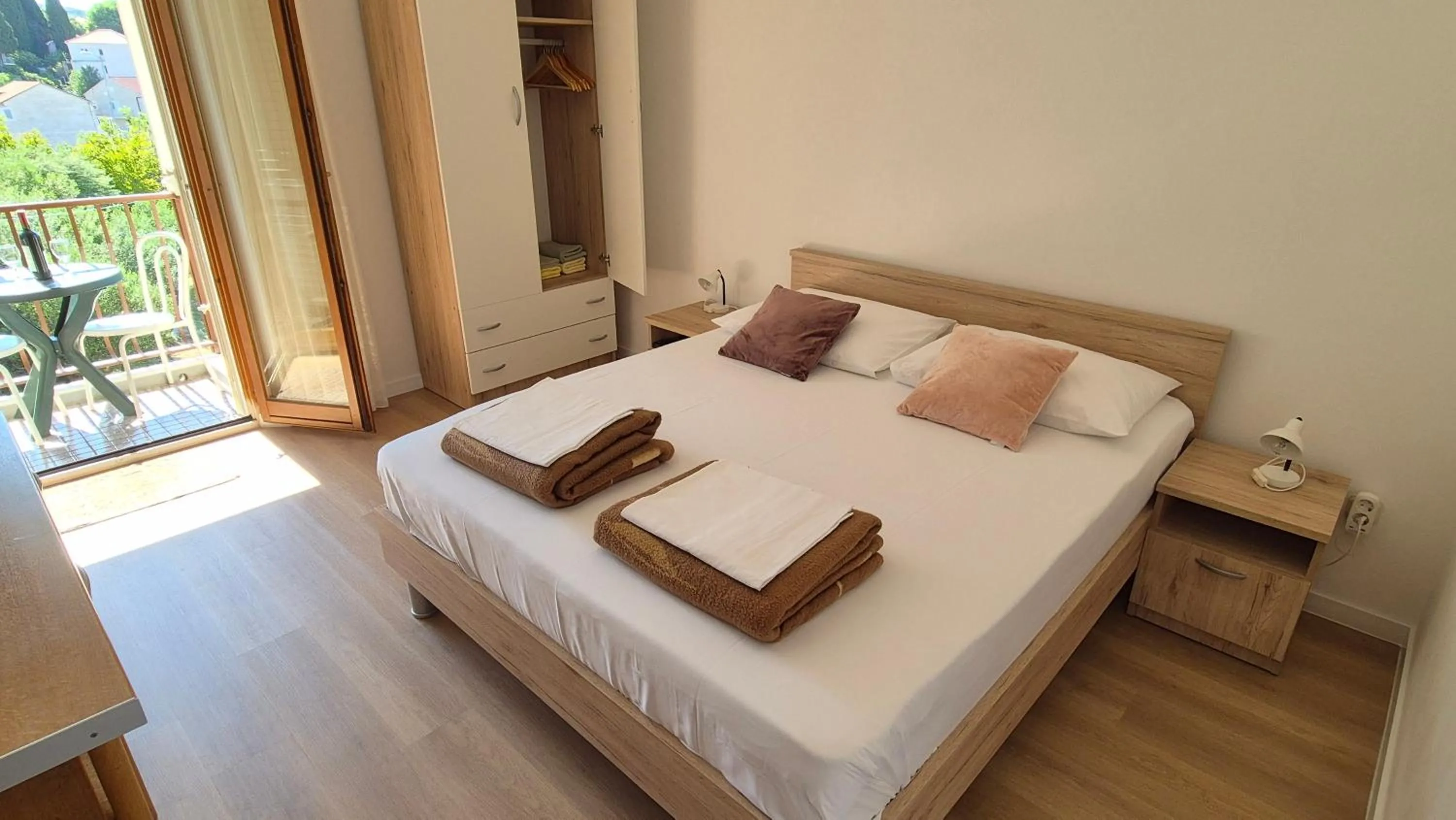 Bed in Apartments Kust