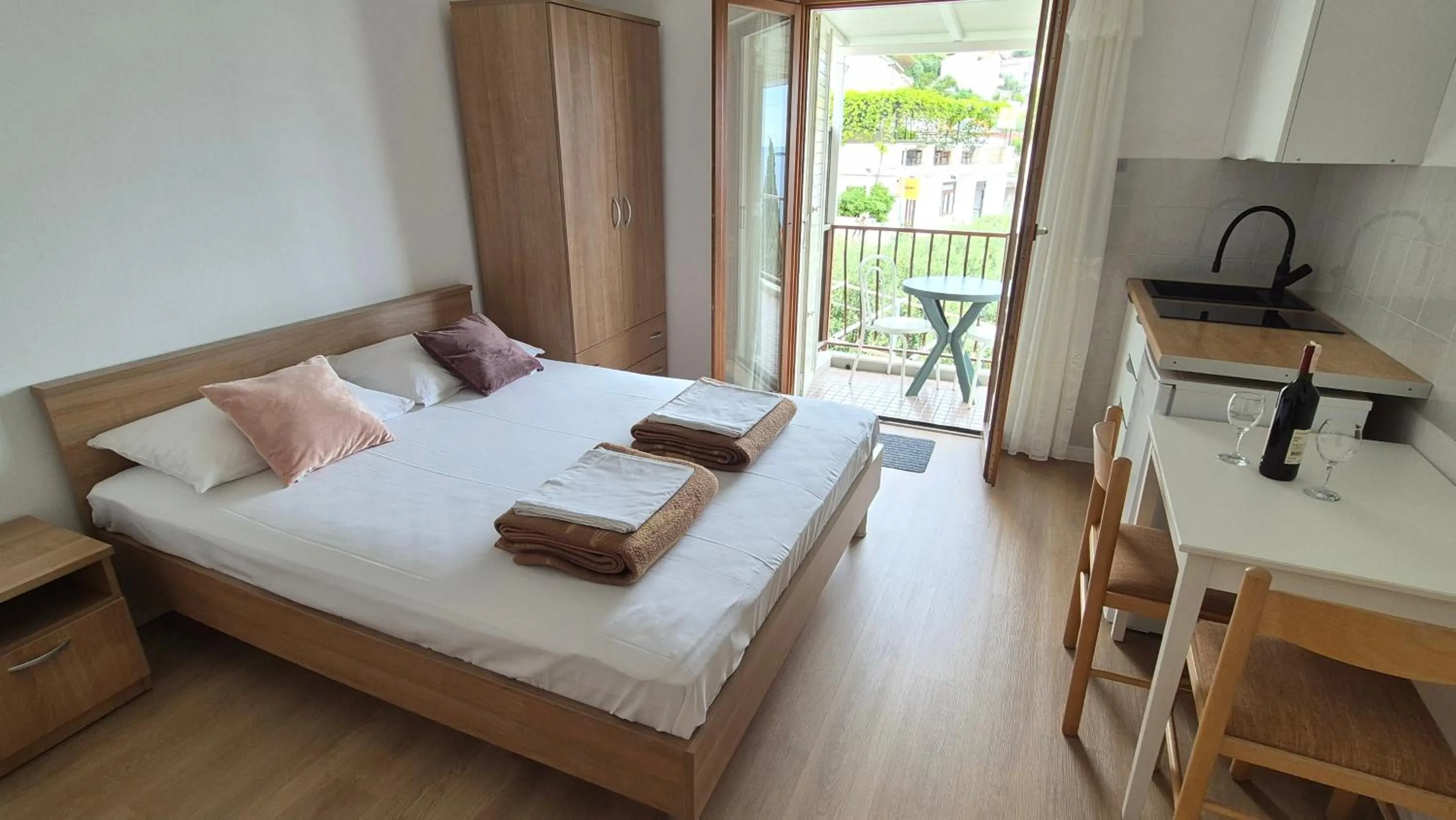 Bed in Apartments Kust