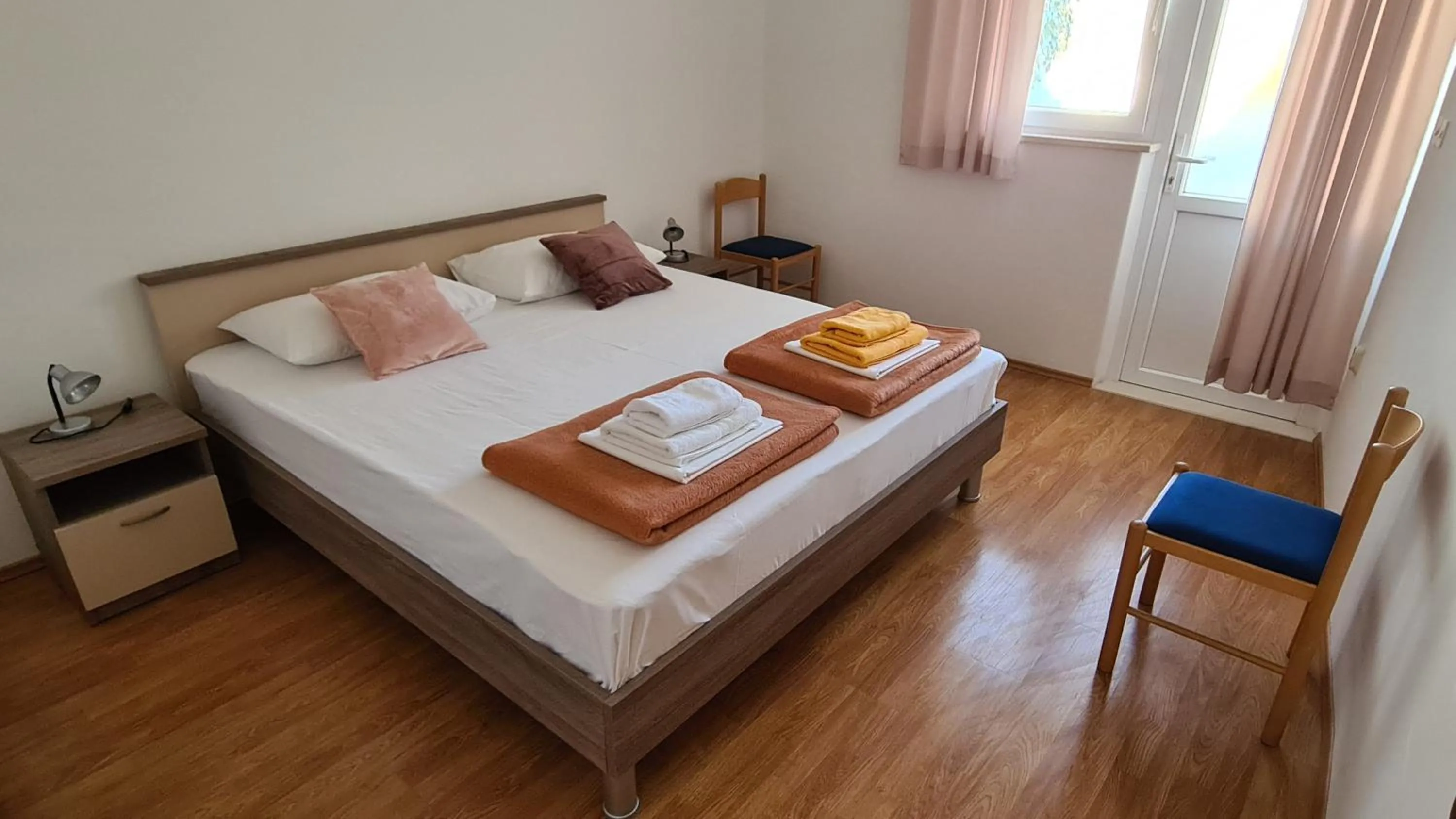Bed in Apartments Kust