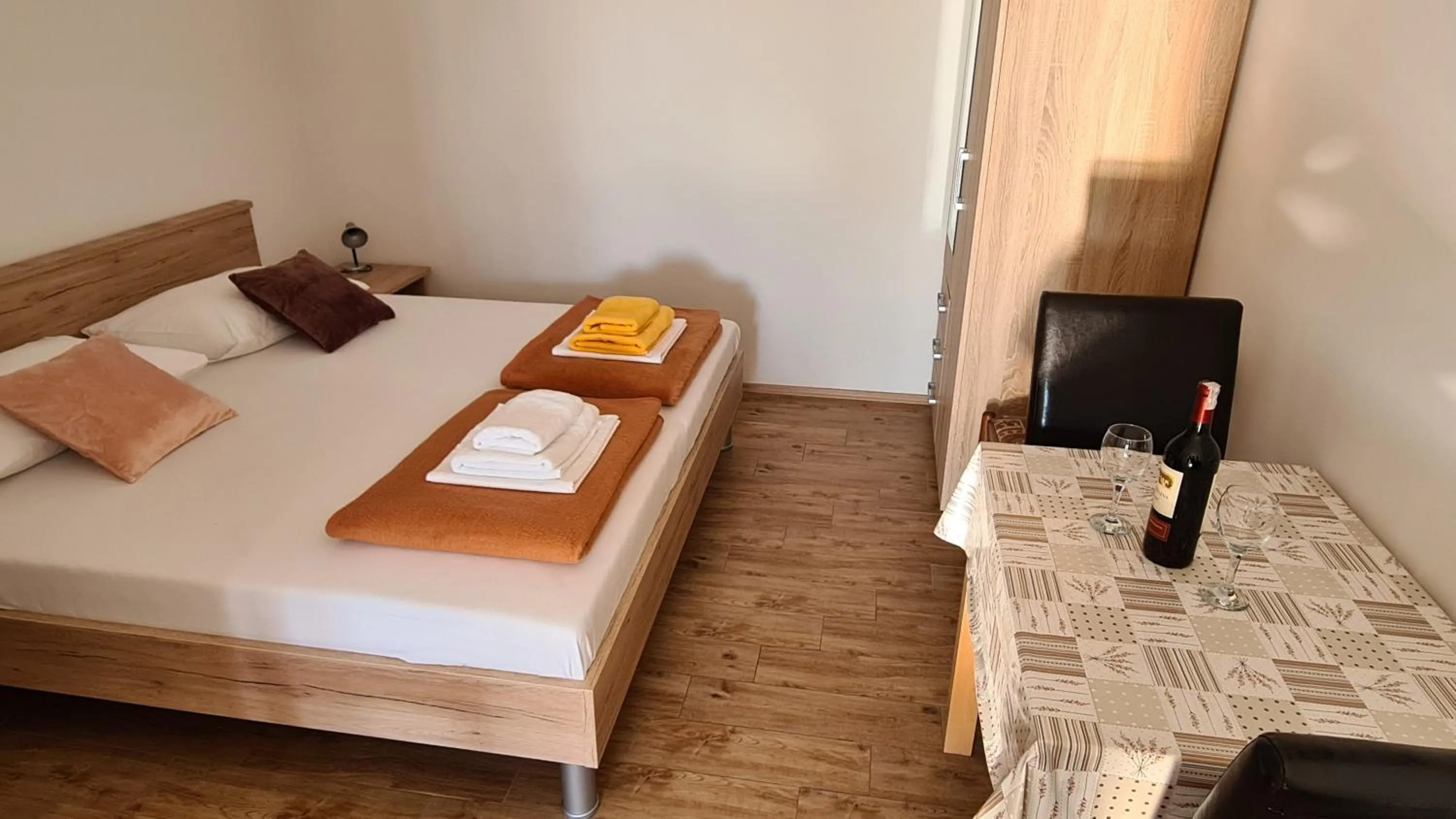 Bed in Apartments Kust