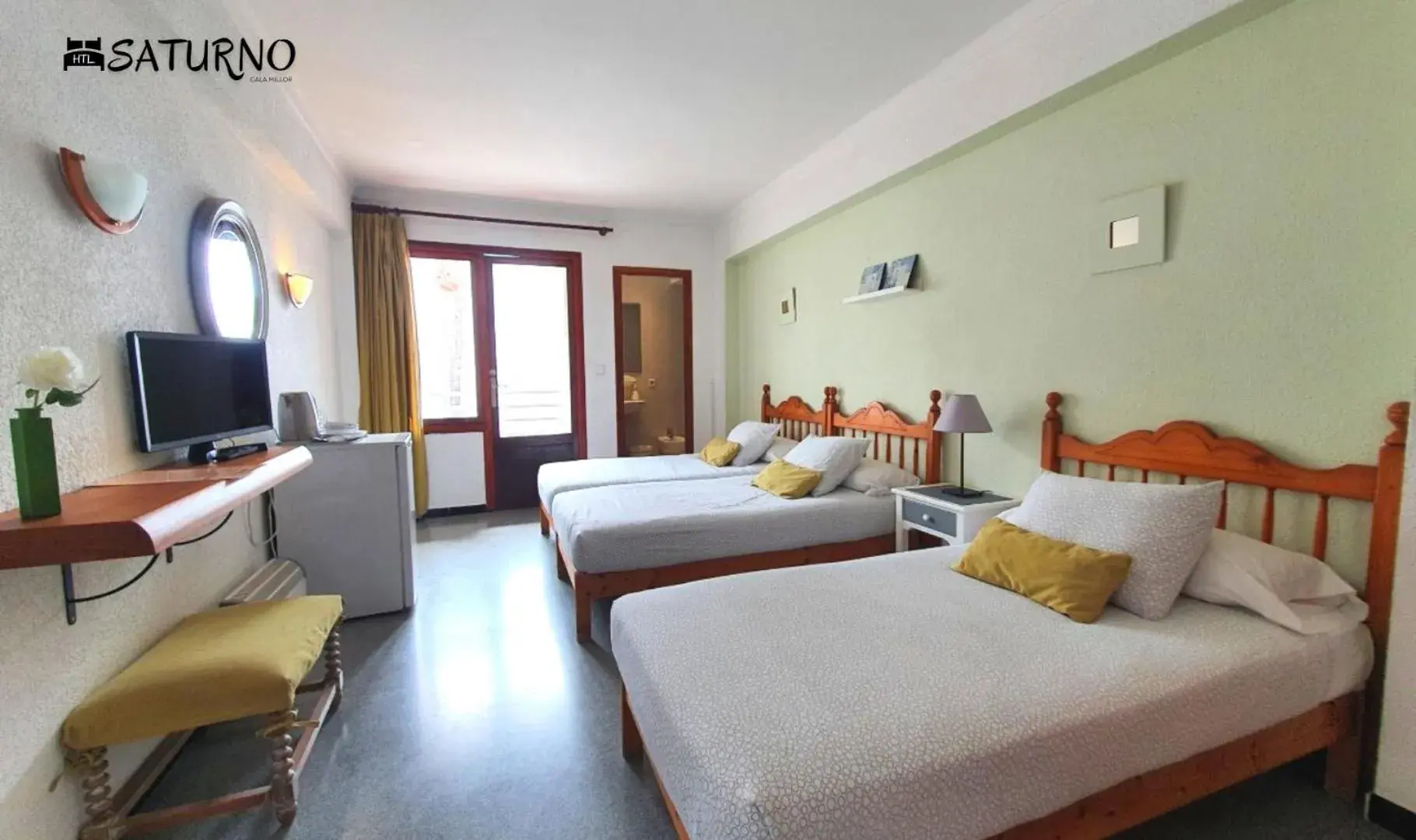 Triple Room in Saturno Triple Room in Saturno