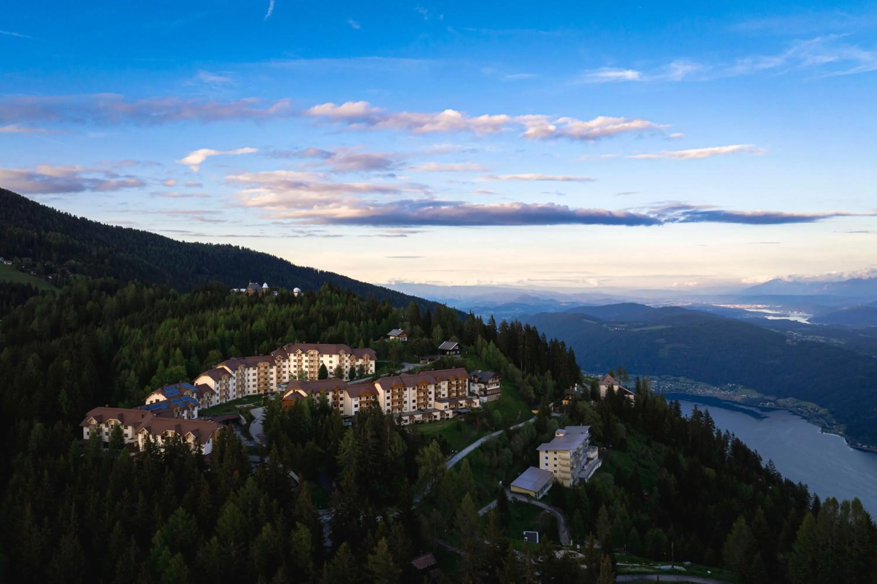Bird's eye view in Bergresort Gerlitzen by ALPS RESORTS