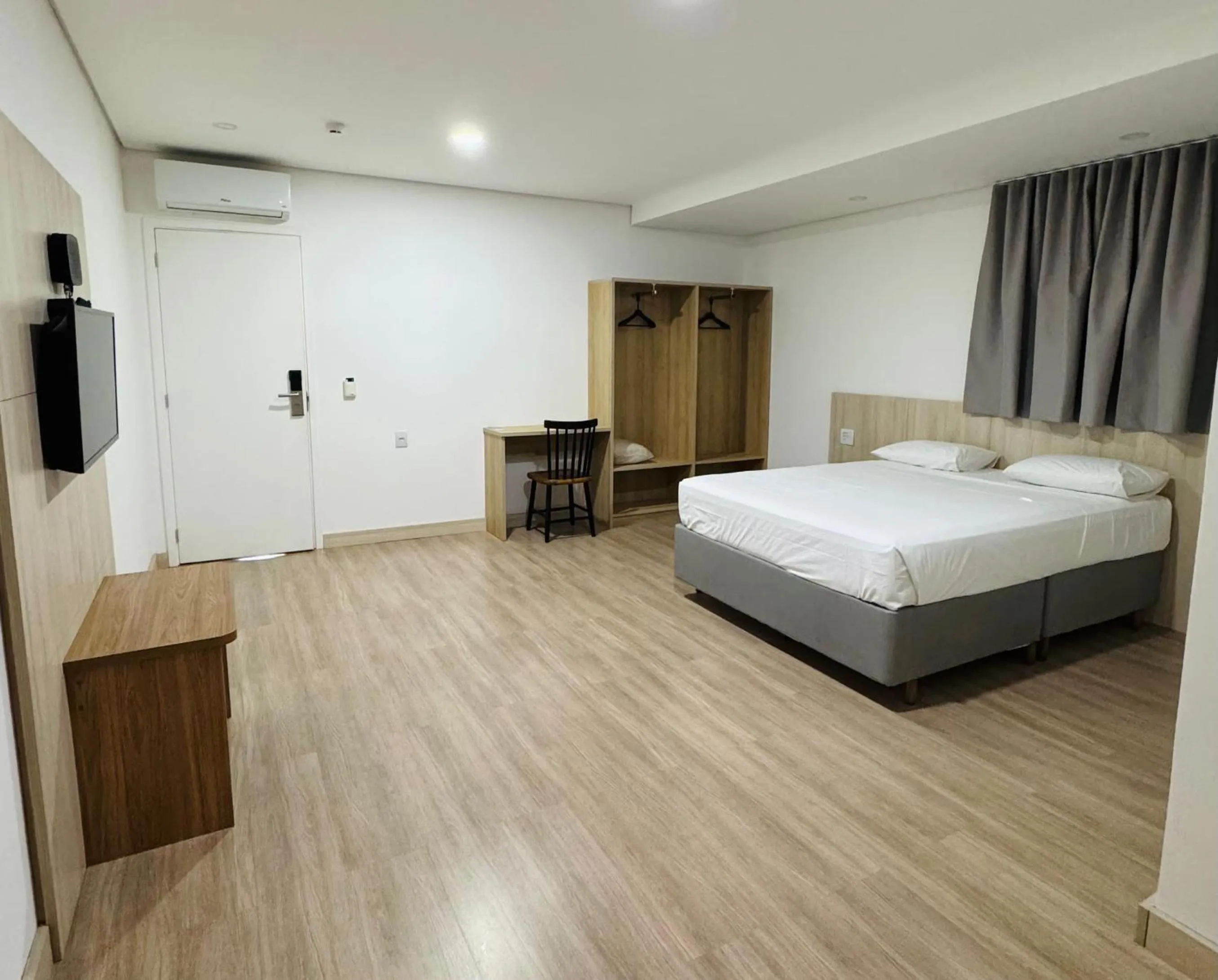 Bed in Riellis Center Hotel