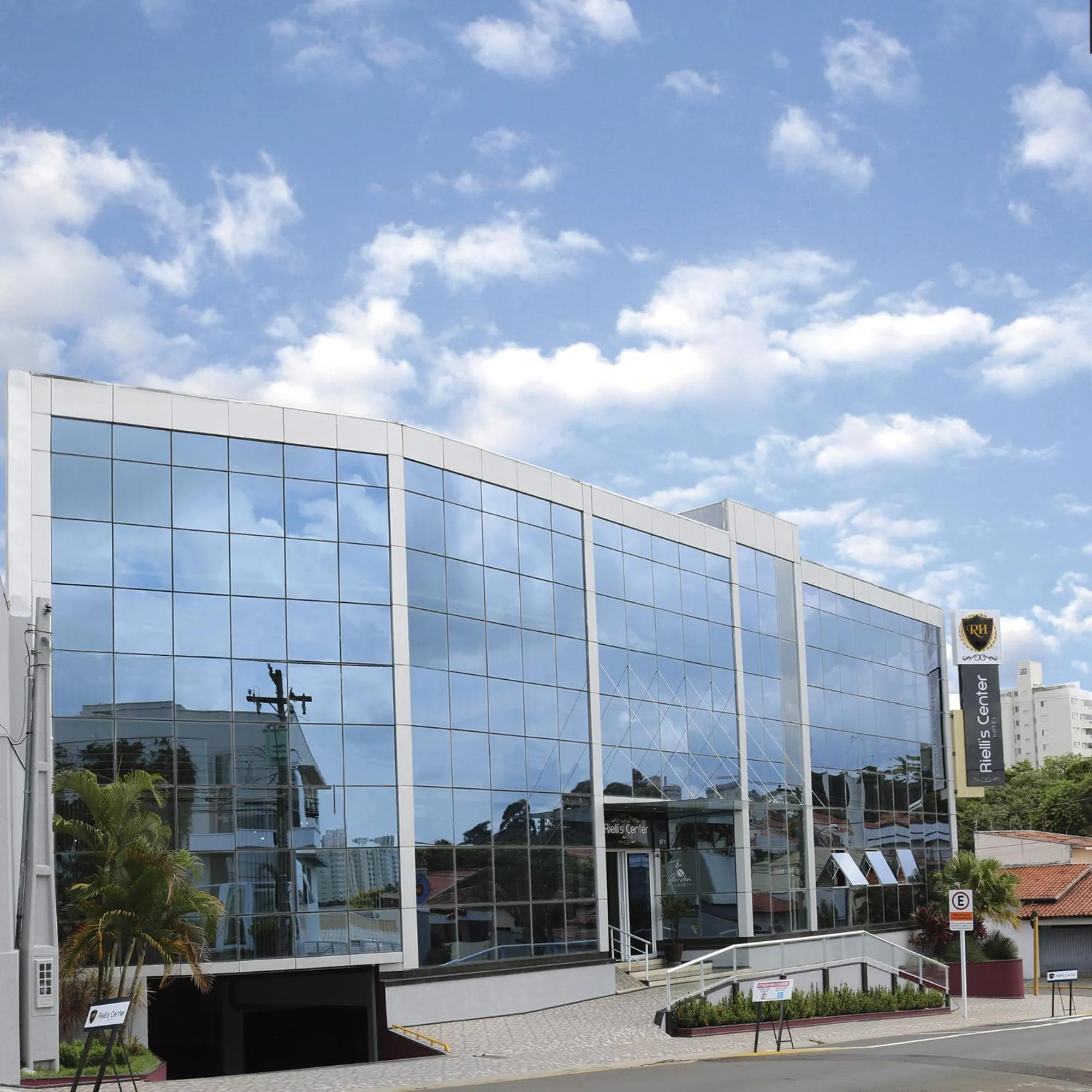 Property building in Riellis Center Hotel