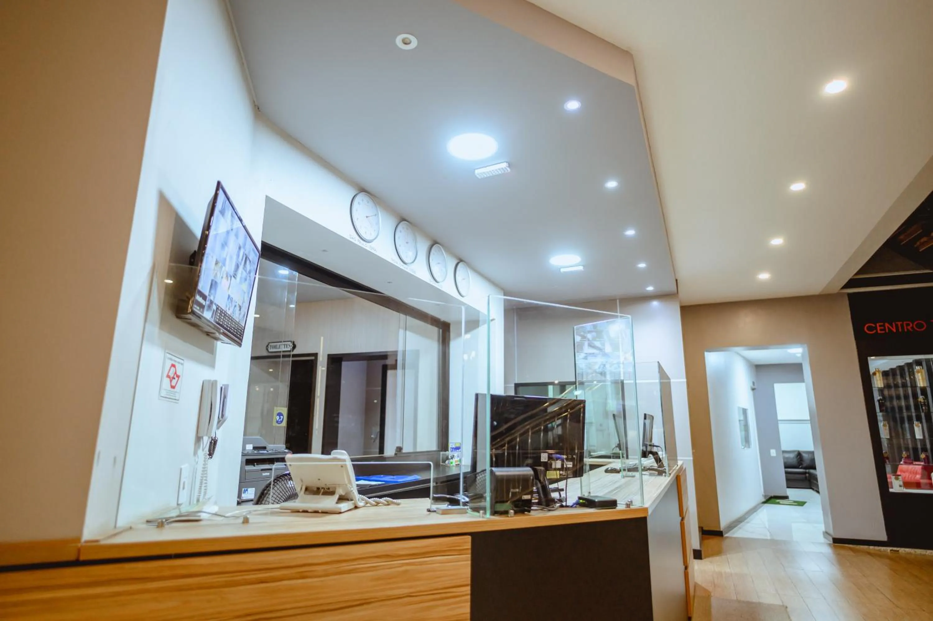 Lobby or reception in Riellis Center Hotel