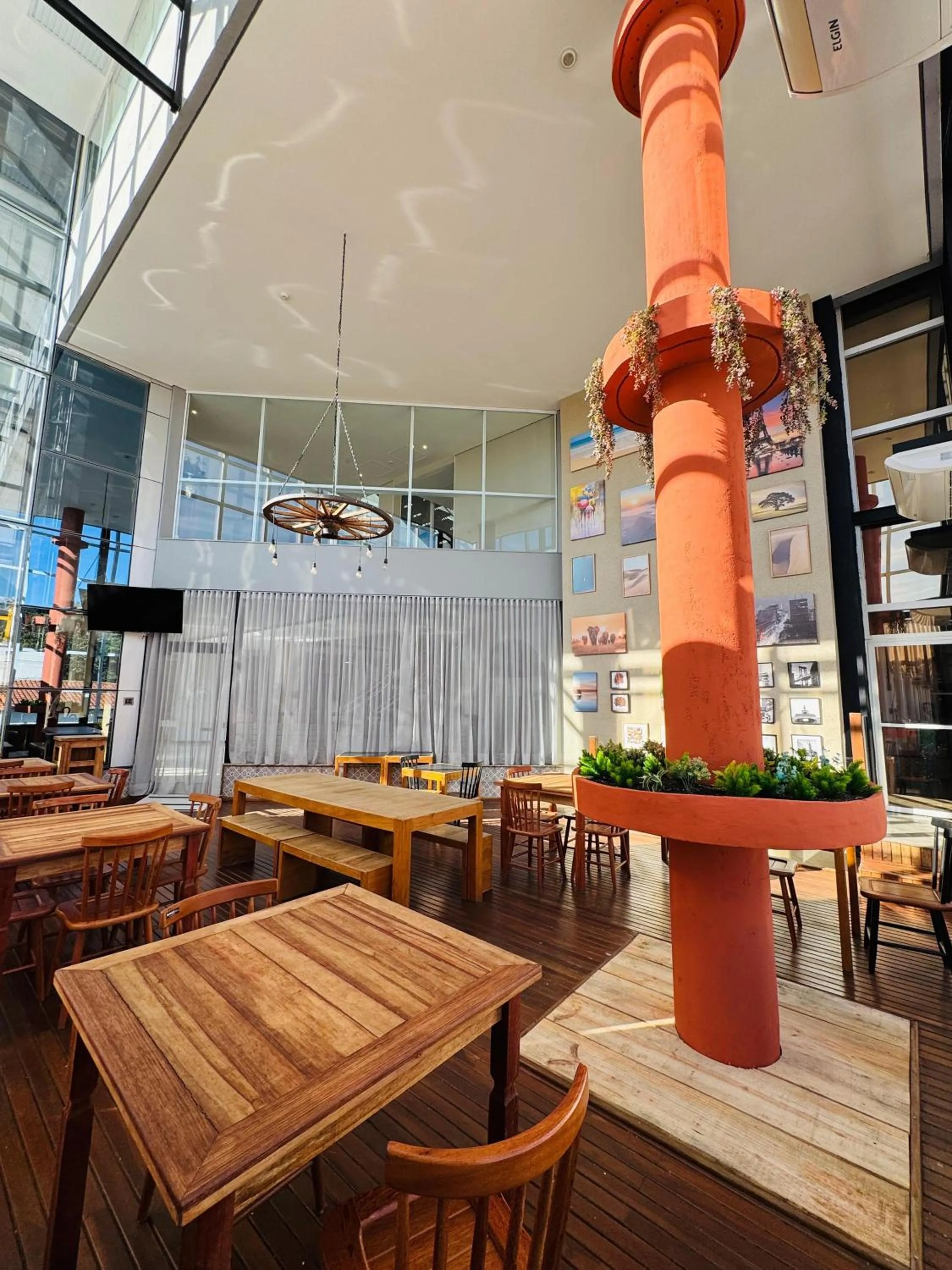 Riellis Center Hotel