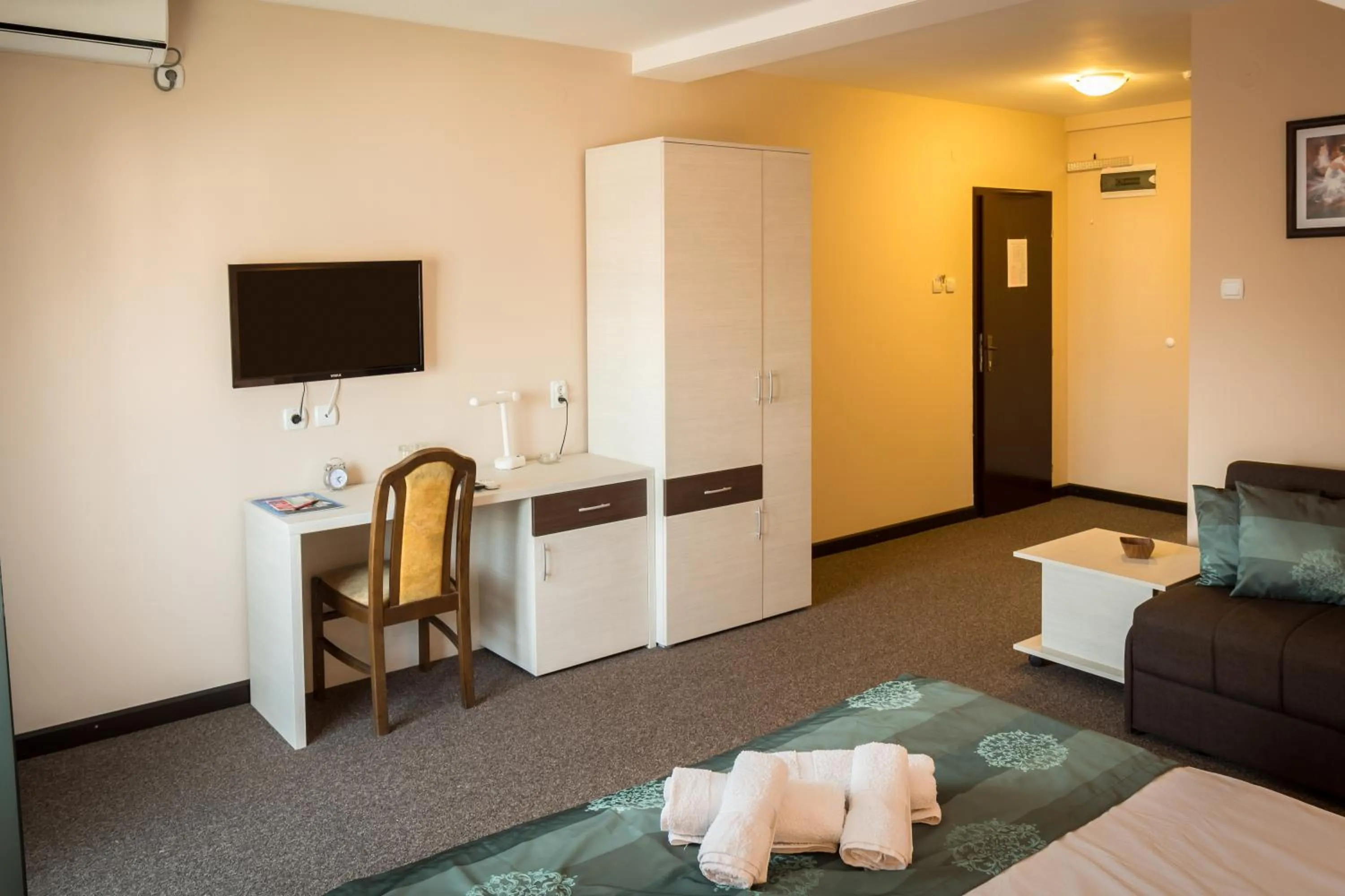 Photo of the whole room, Bed in Hotel Danica