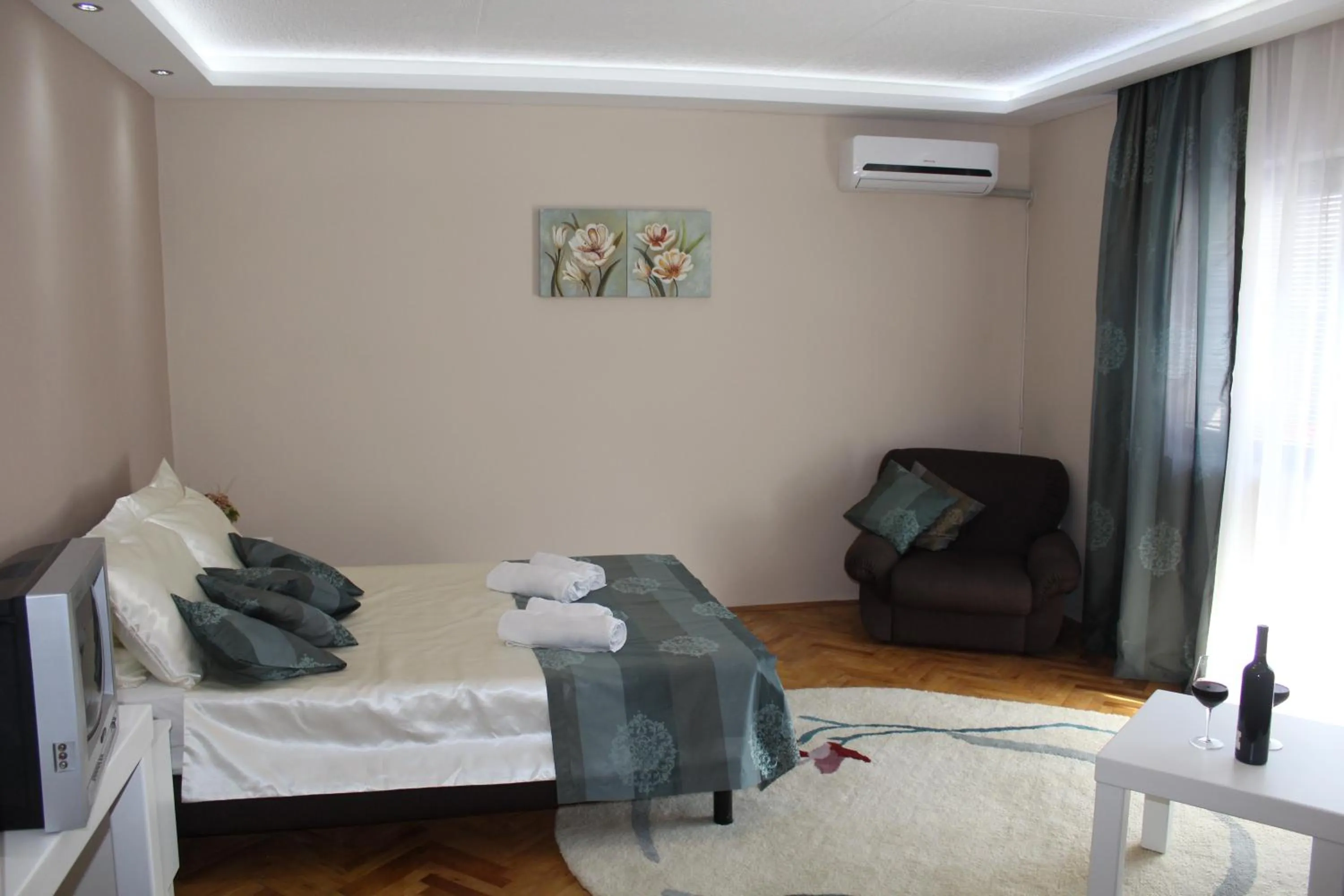 Photo of the whole room, Bed in Hotel Danica