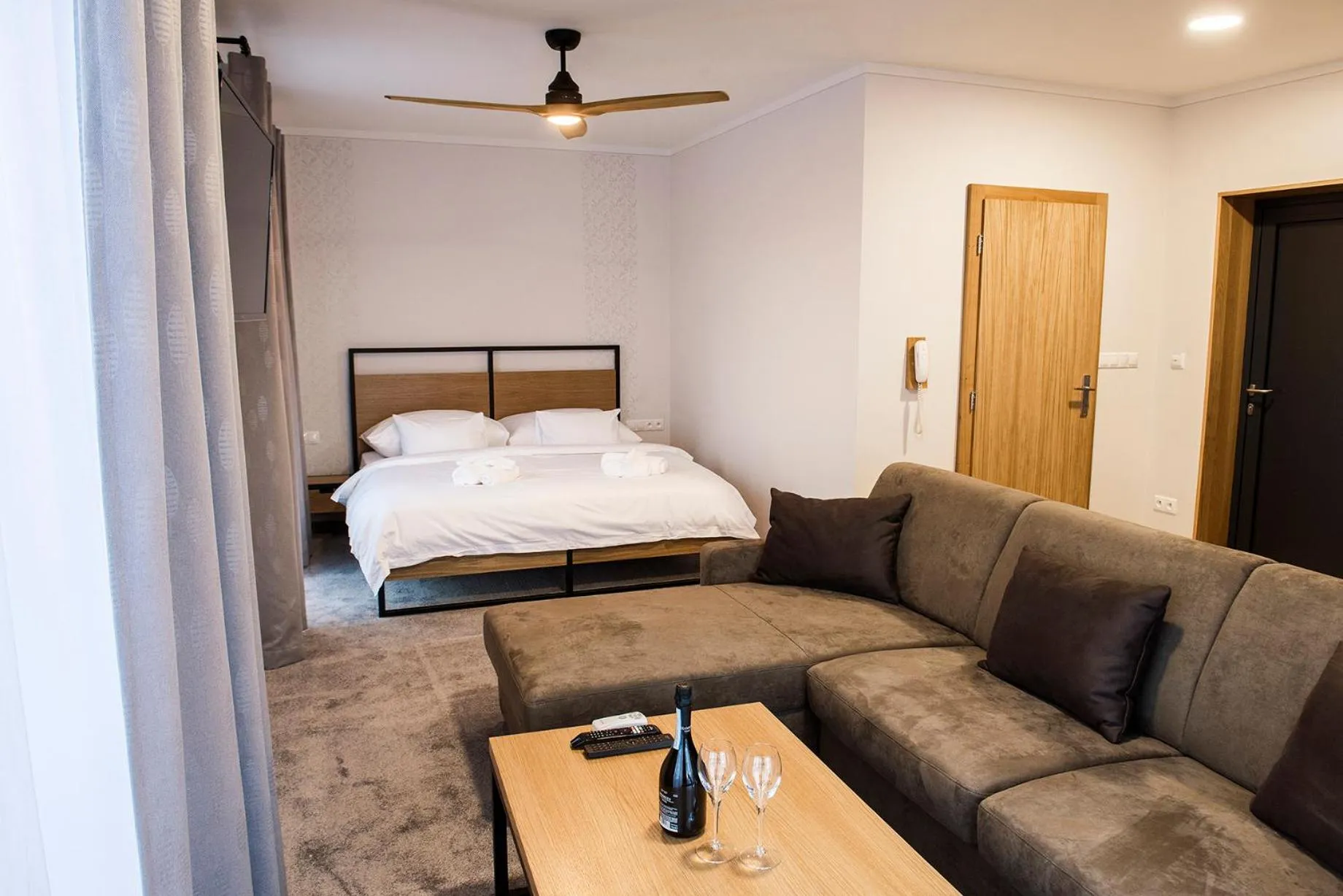 Photo of the whole room, Bed in Penzión & Wellness MERIDIANA Bojnice rezort