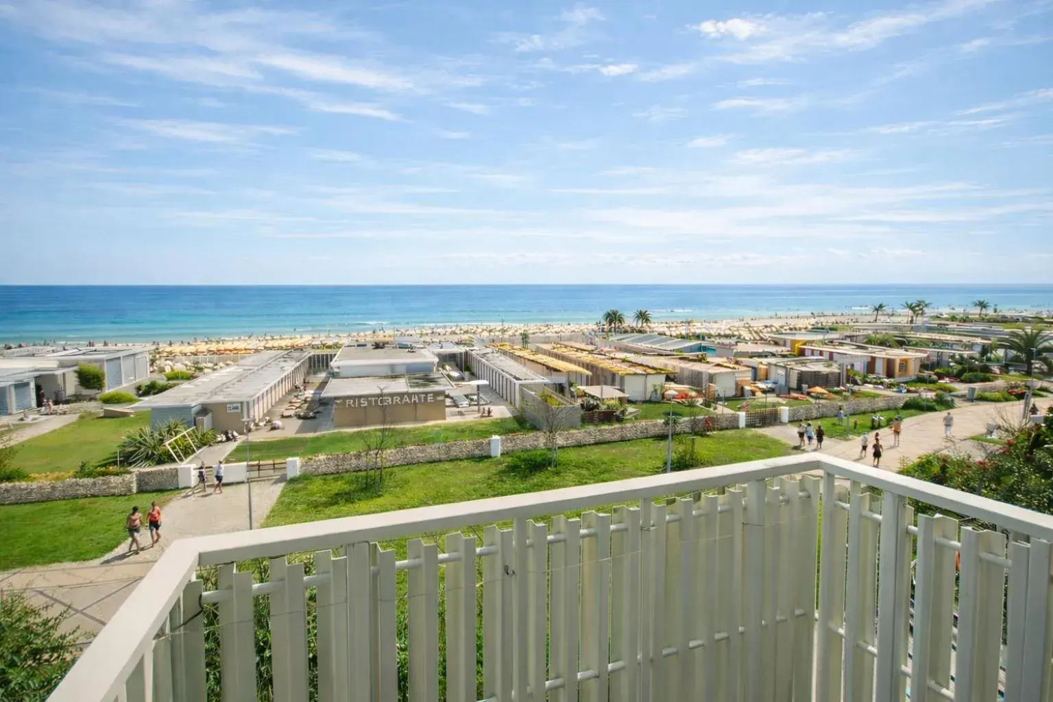 Family Room with Sea View in Hotel Centrale FRONTEMARE Family Room with Sea View in Hotel Centrale FRONTEMARE