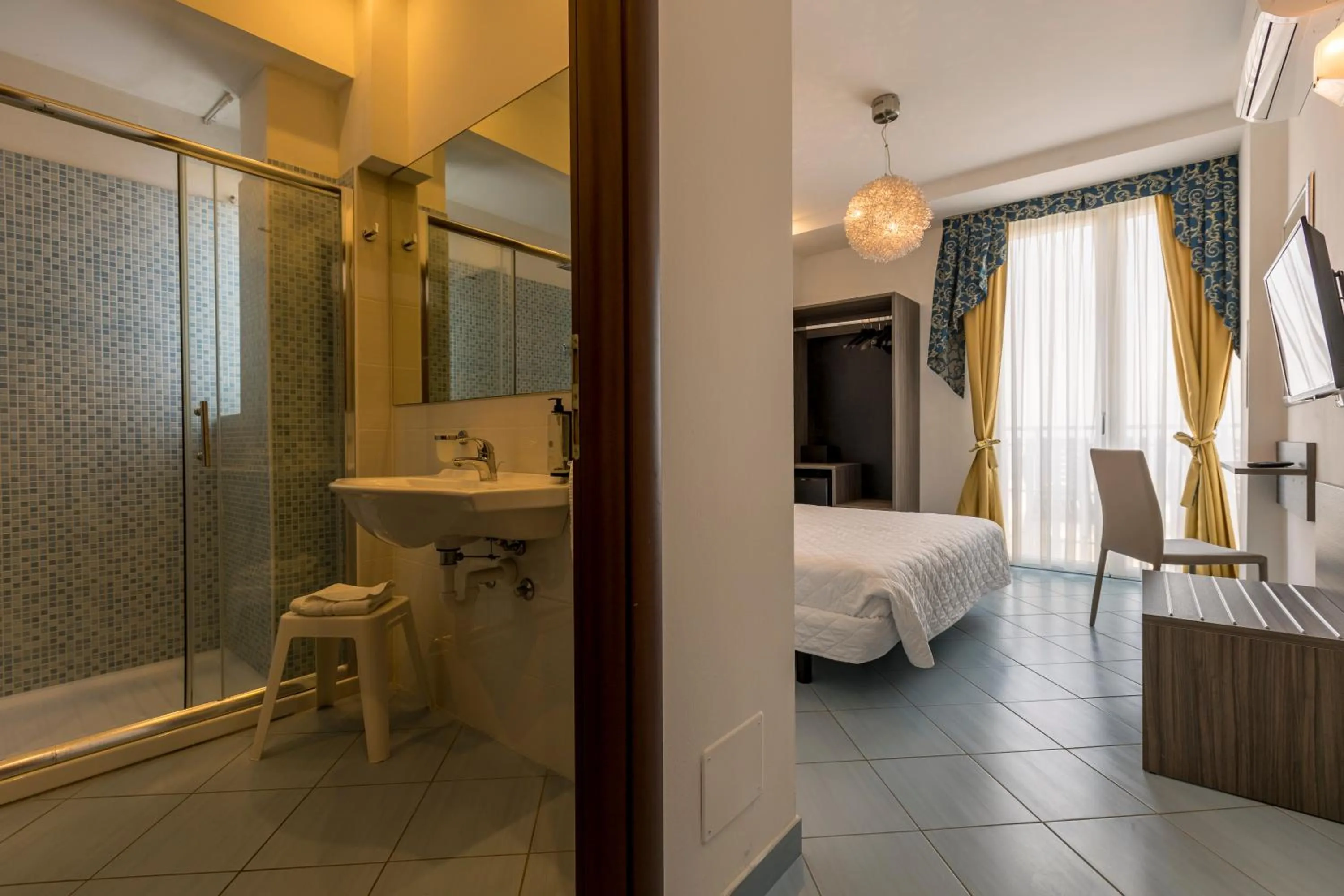 Bathroom in Hotel Centrale