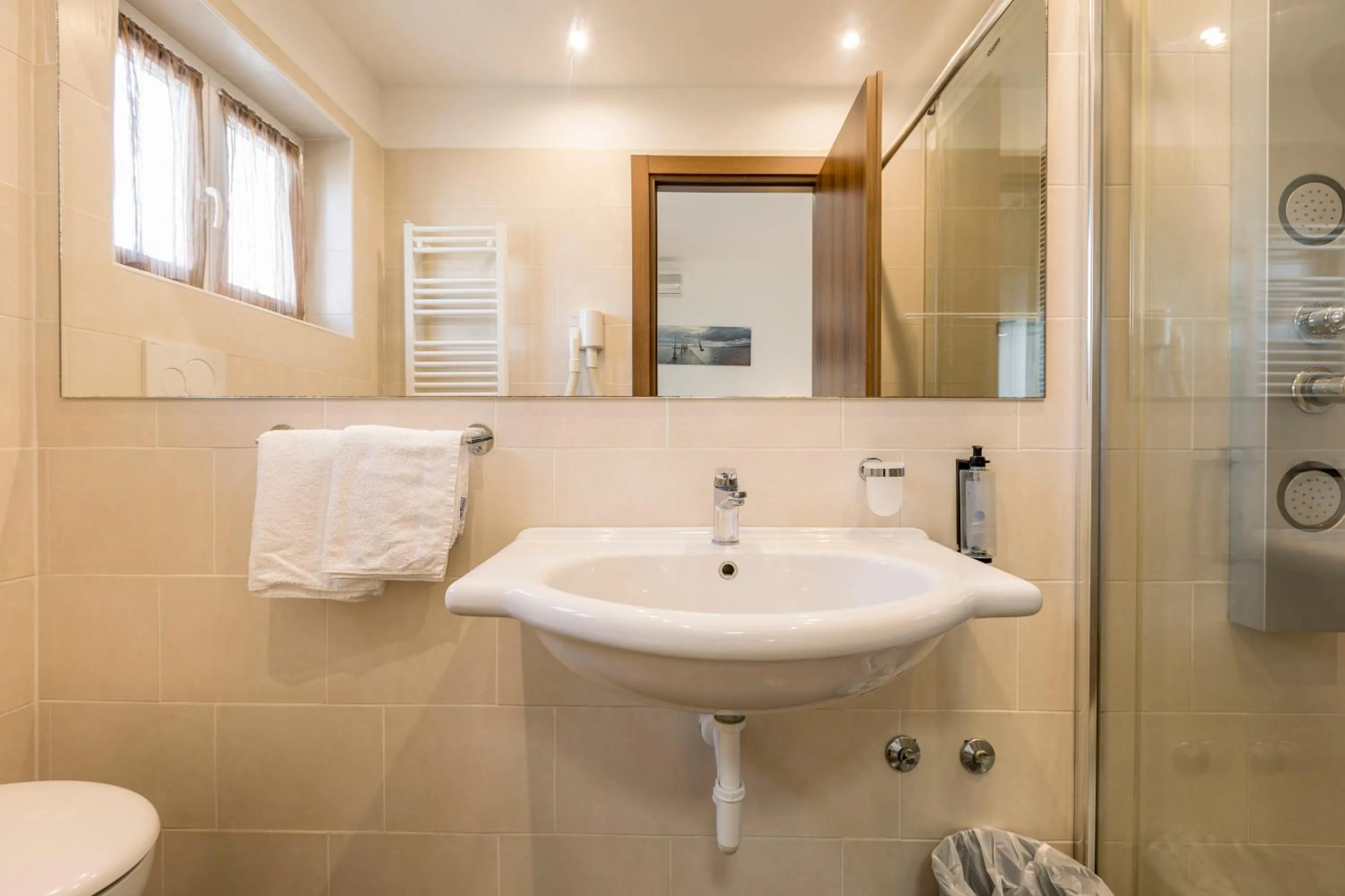 Bathroom in Hotel Centrale