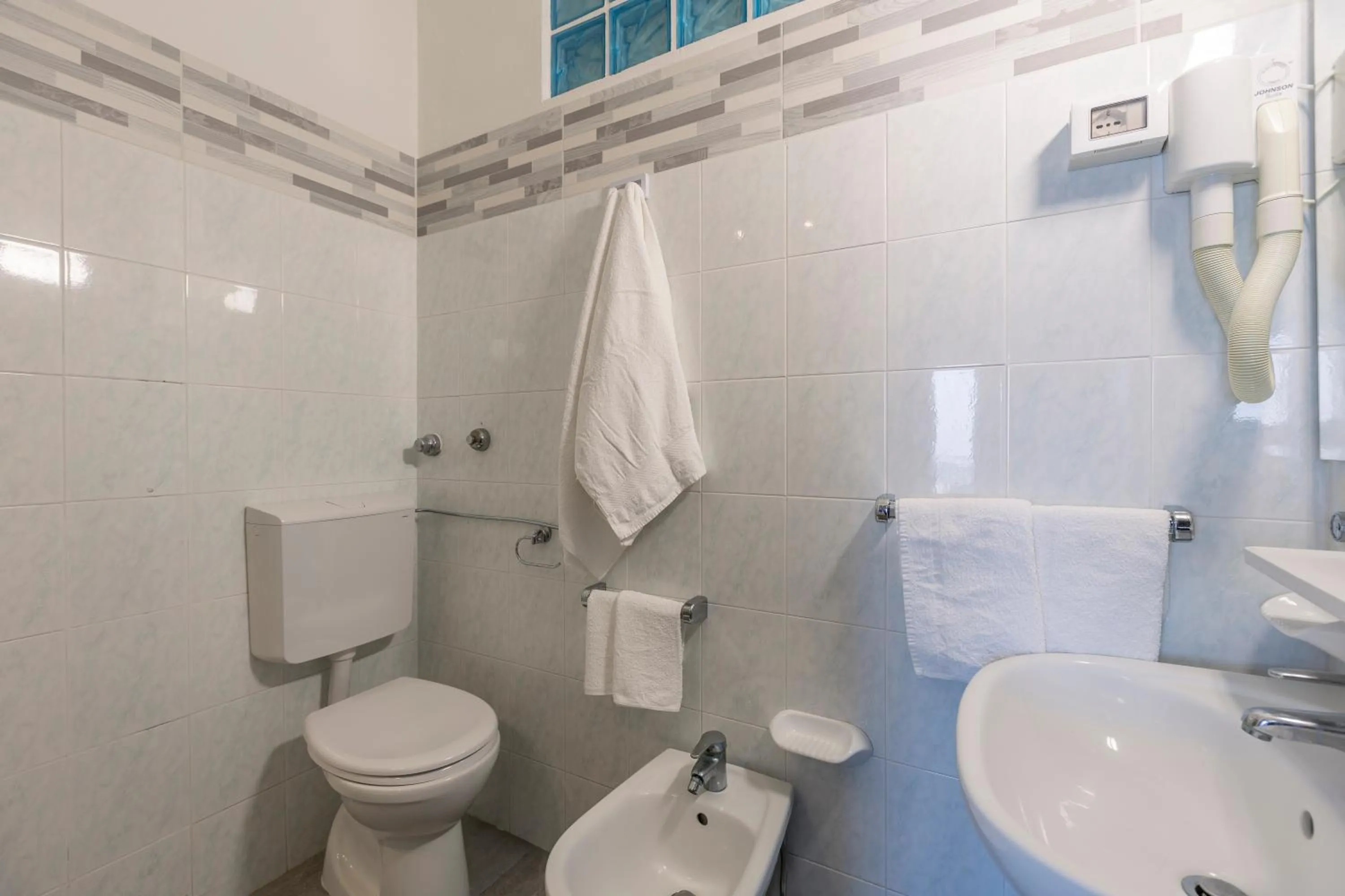 Toilet in Hotel Centrale