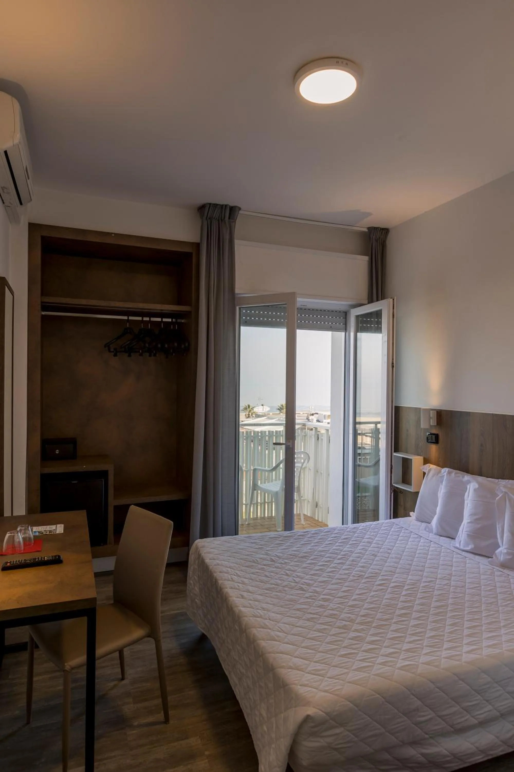 Photo of the whole room in Hotel Centrale