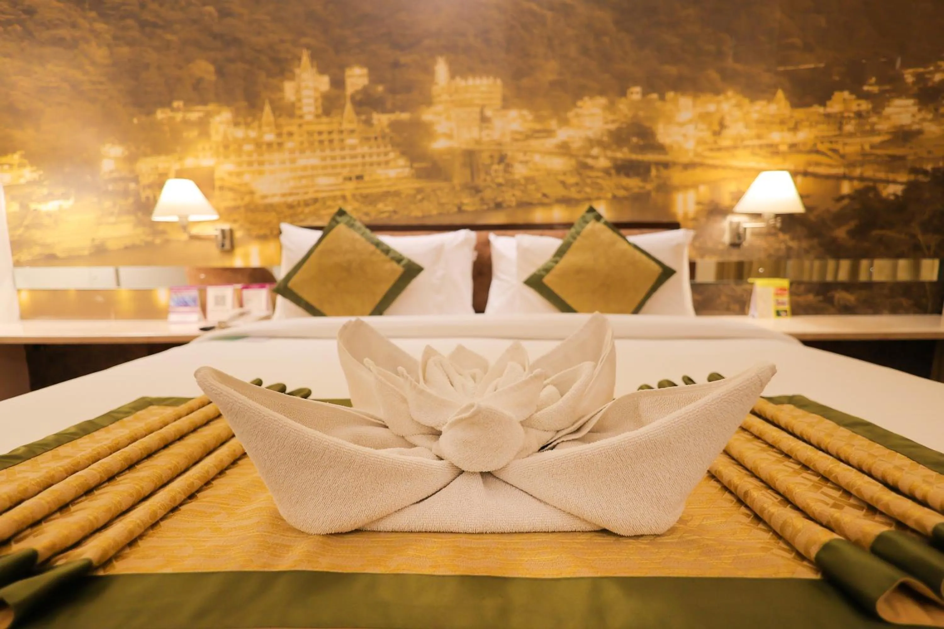 Bed in Regenta Orko's Haridwar, Motichur , 10 min from Har ki Pauri