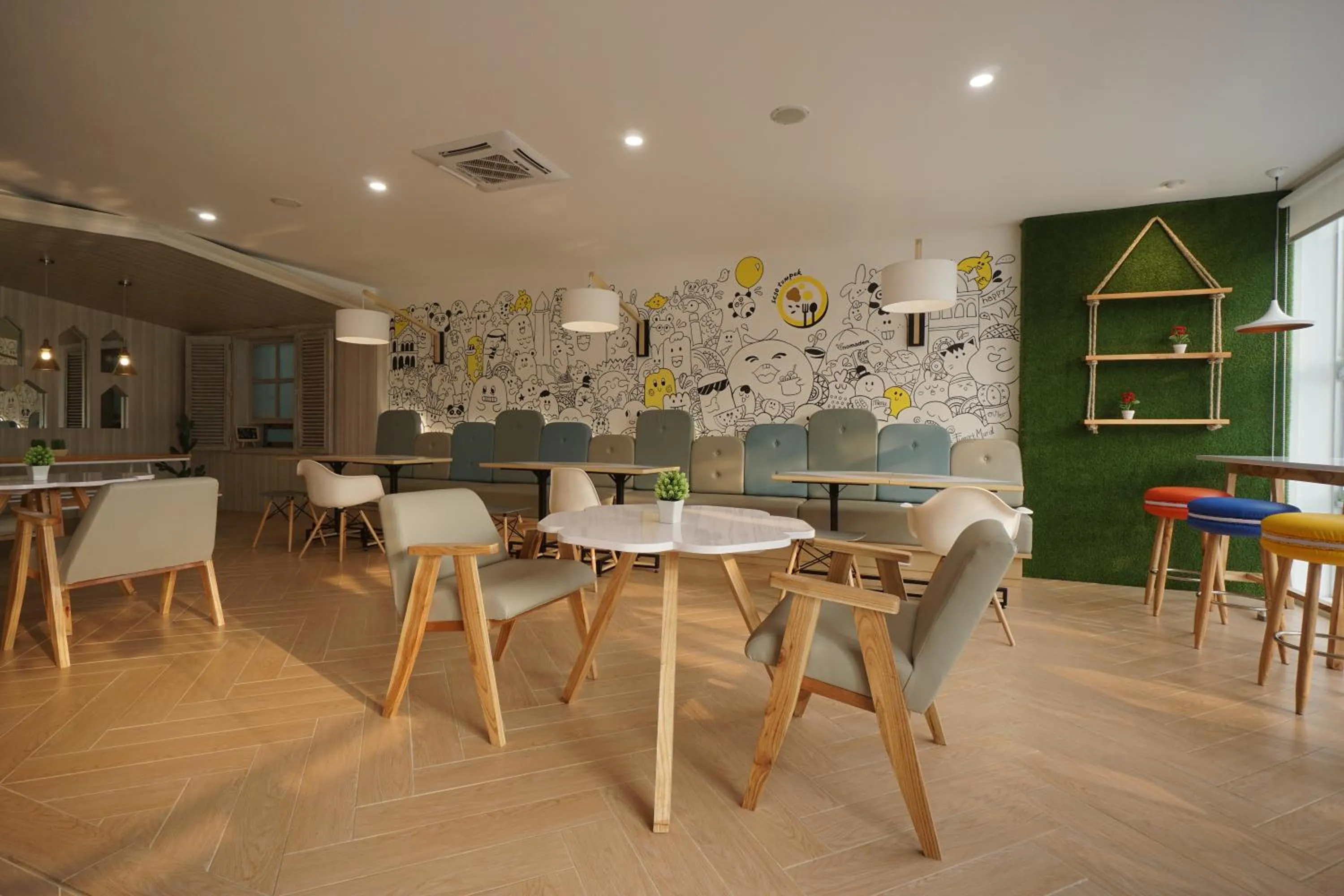 Restaurant/places to eat in Nomaden Urban Stay