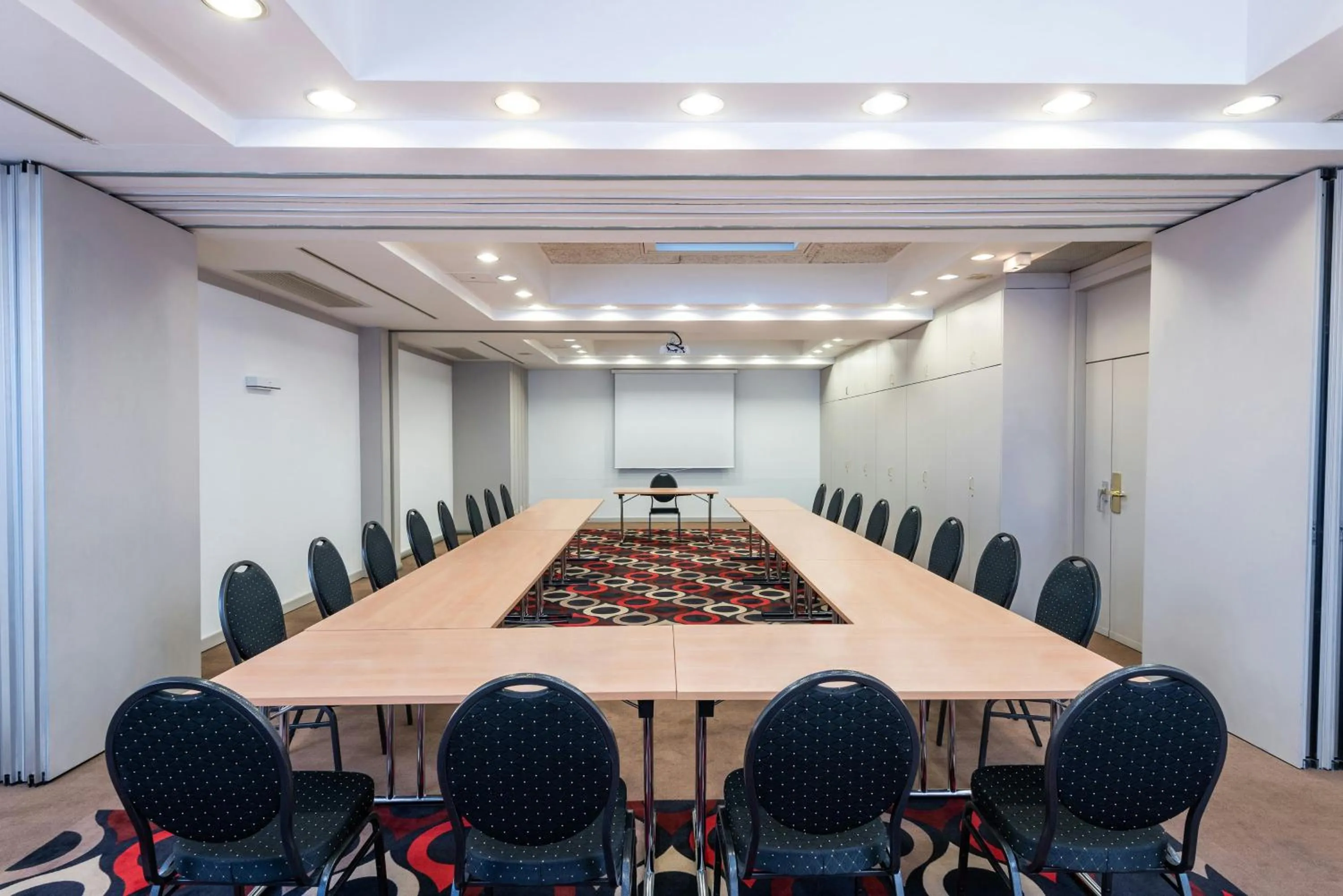 Meeting/conference room in Leonardo Vienna Westbahnhof