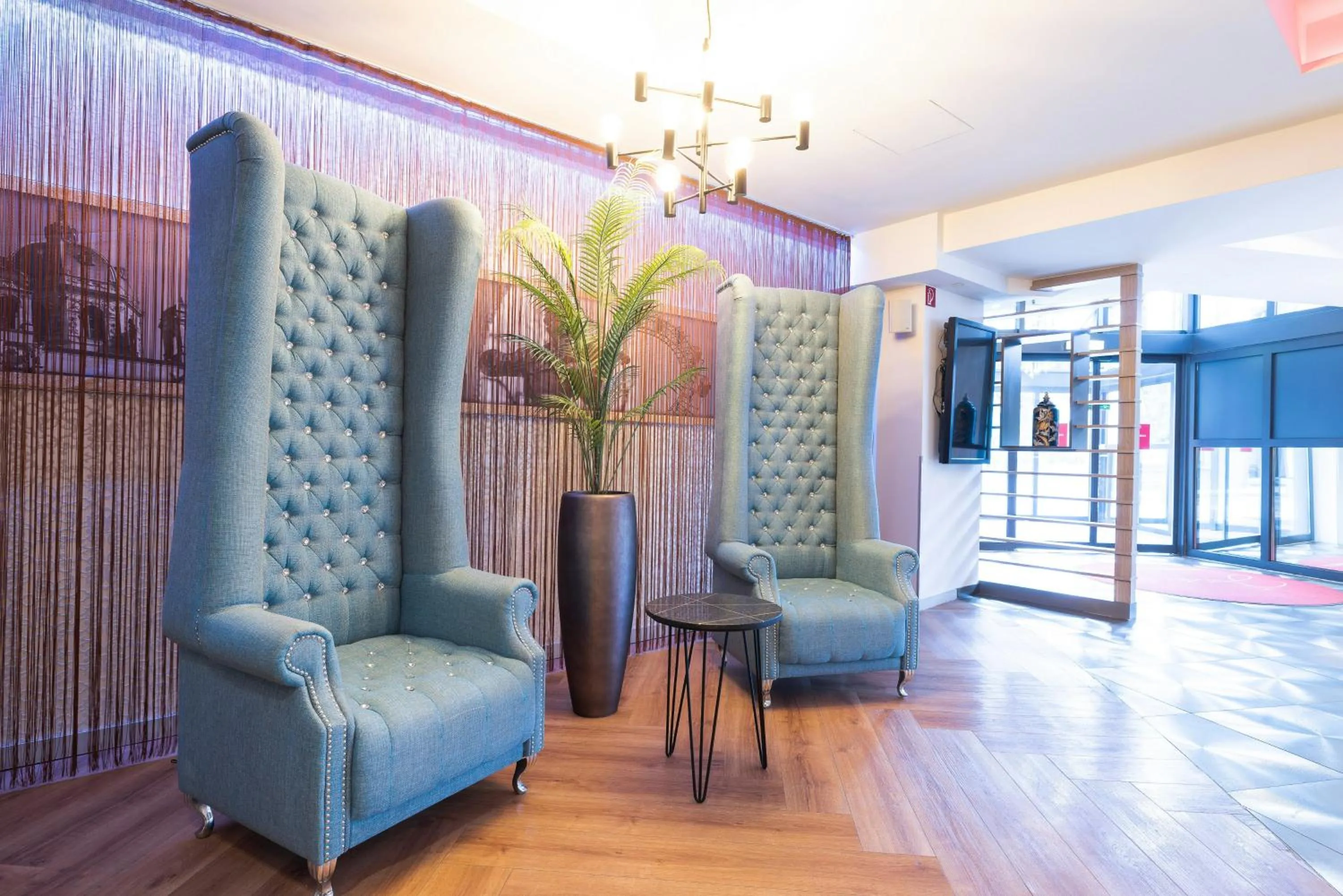 Lobby or reception in Leonardo Vienna Westbahnhof