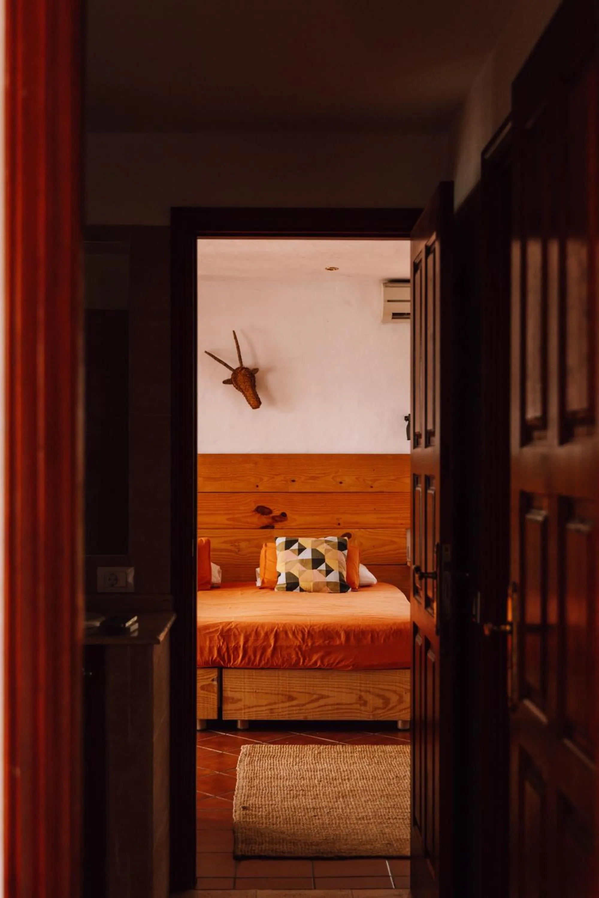 Photo of the whole room, Bed in Surfescape Fuerteventura