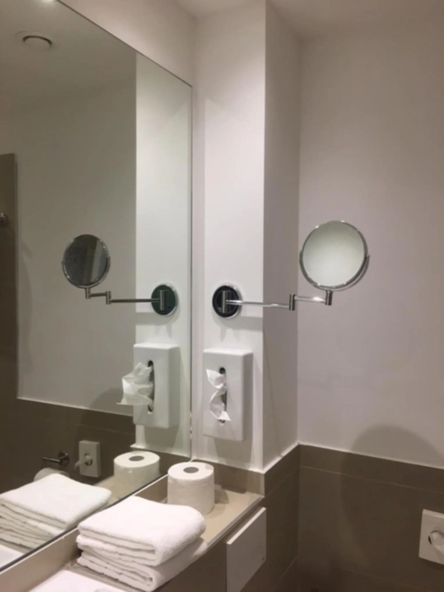 Bathroom in SleepySleepy Hotel Dillingen